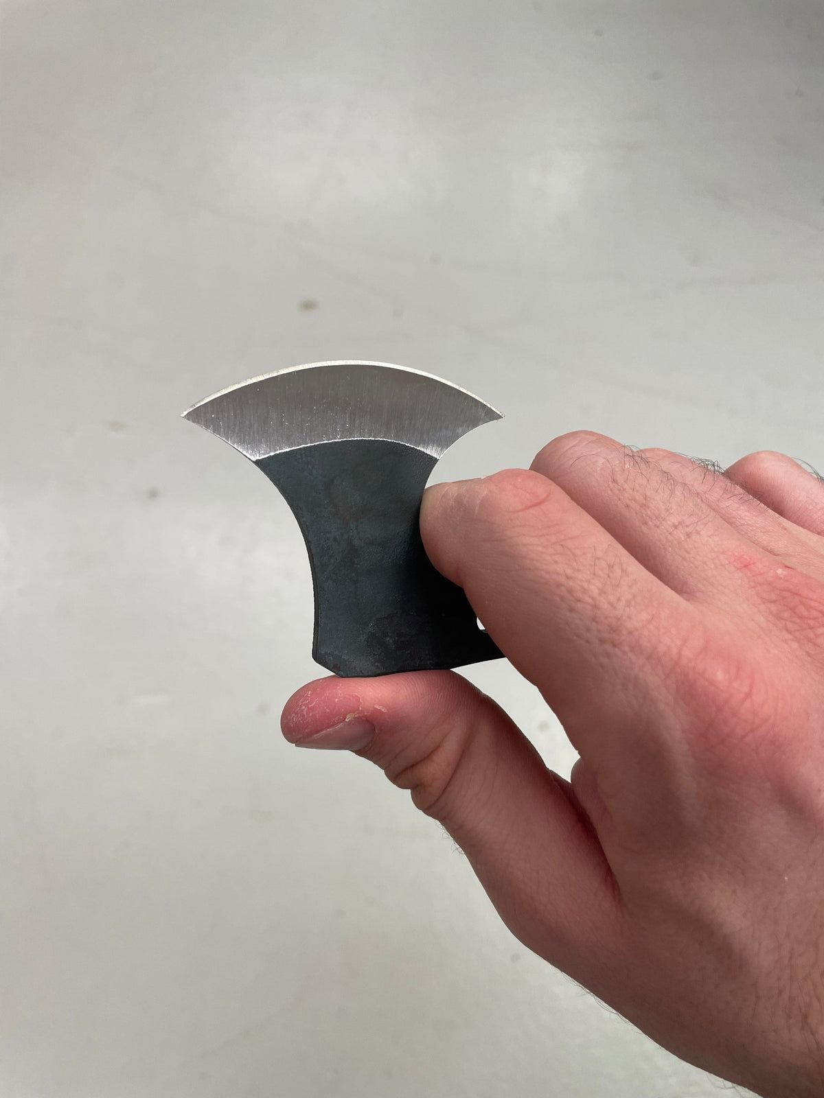 Hachette Tomahawk AEB-L Clover Blades