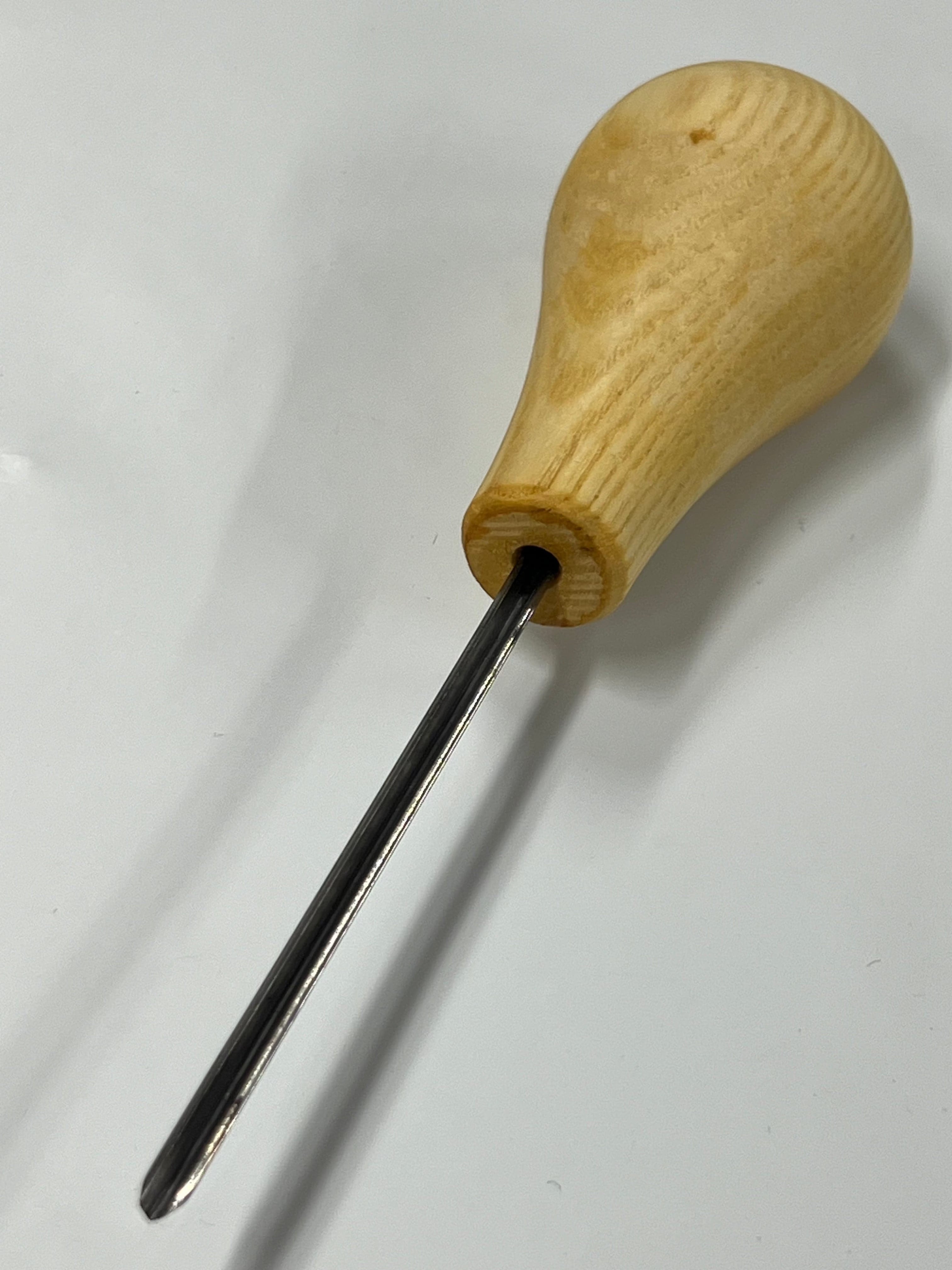 BeaverCraft P12/02 Gouge en V 2 mm avec manche boule