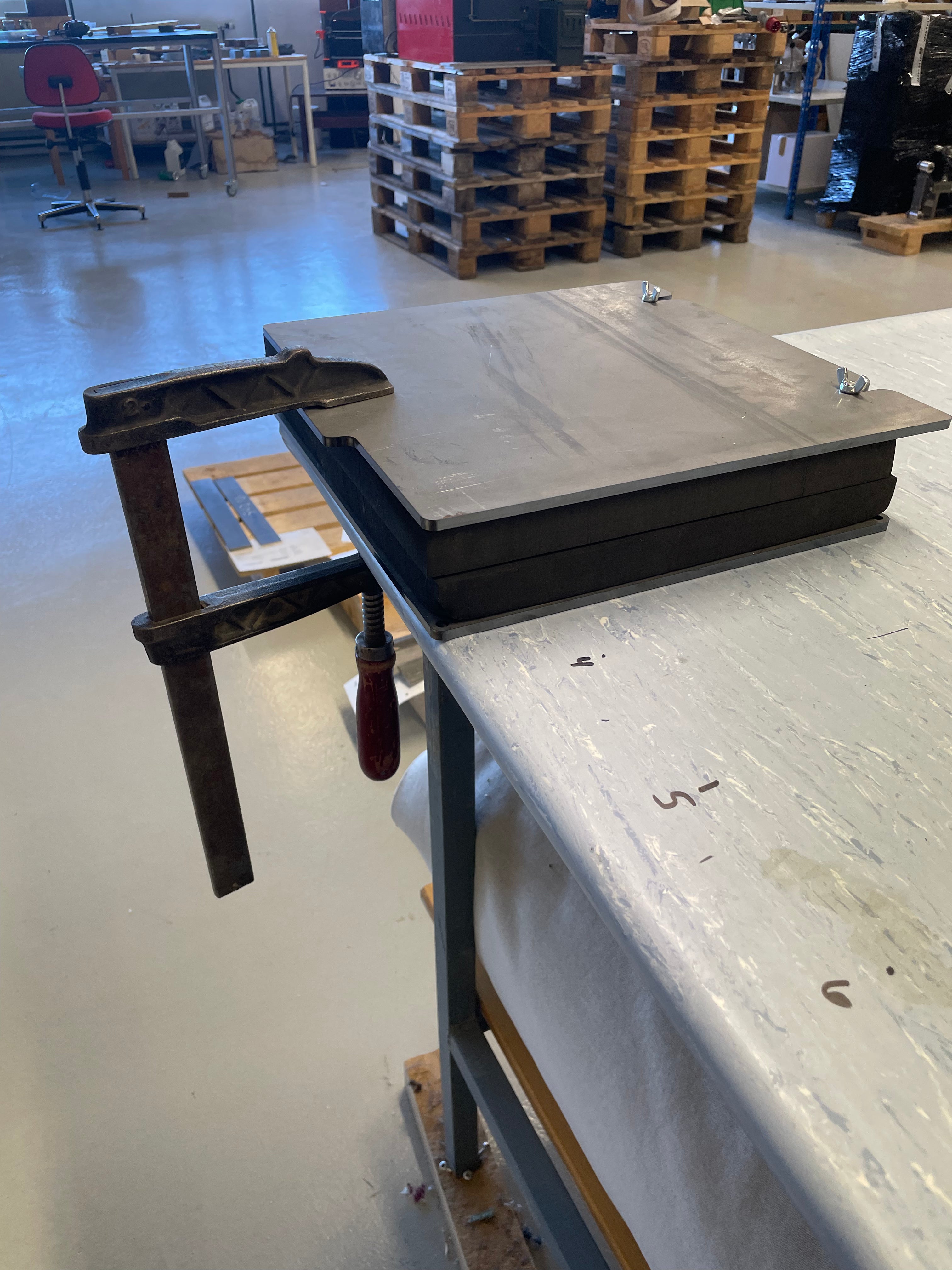 Presse Kydex en acier