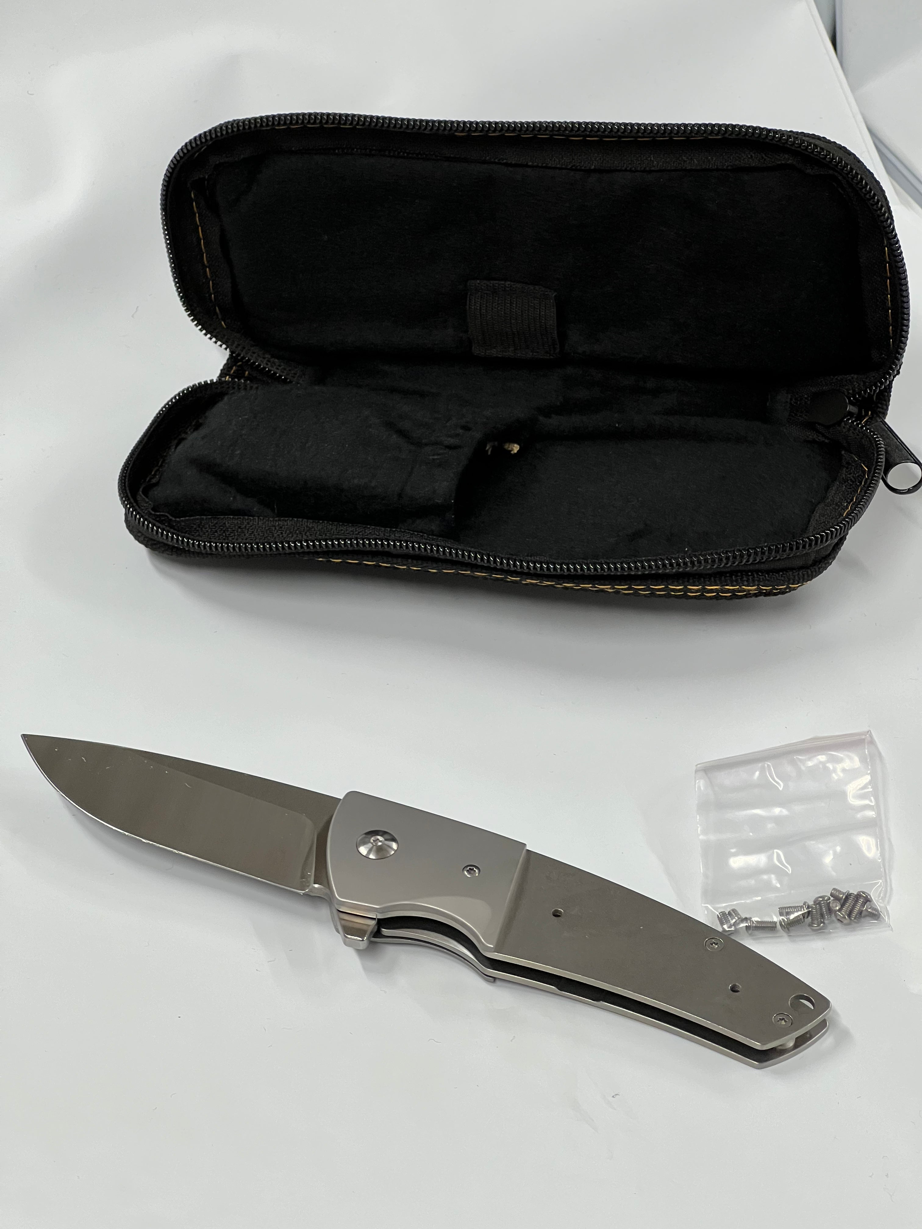 Ensemble de couteaux pliants « Taktik » en acier inoxydable VG10