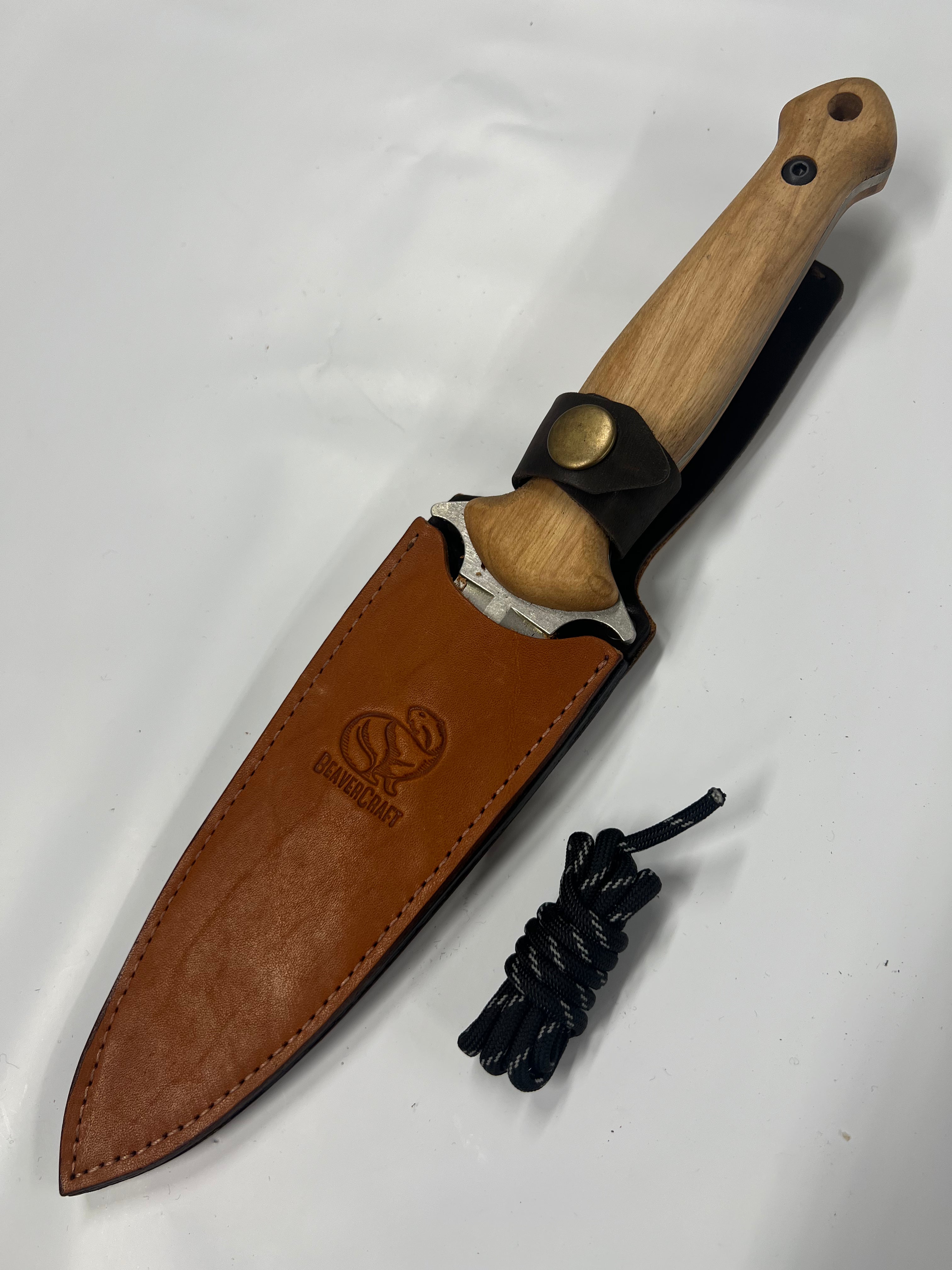 Couteau tactique ukrainien Dagger TLK2 avec étui en cuir