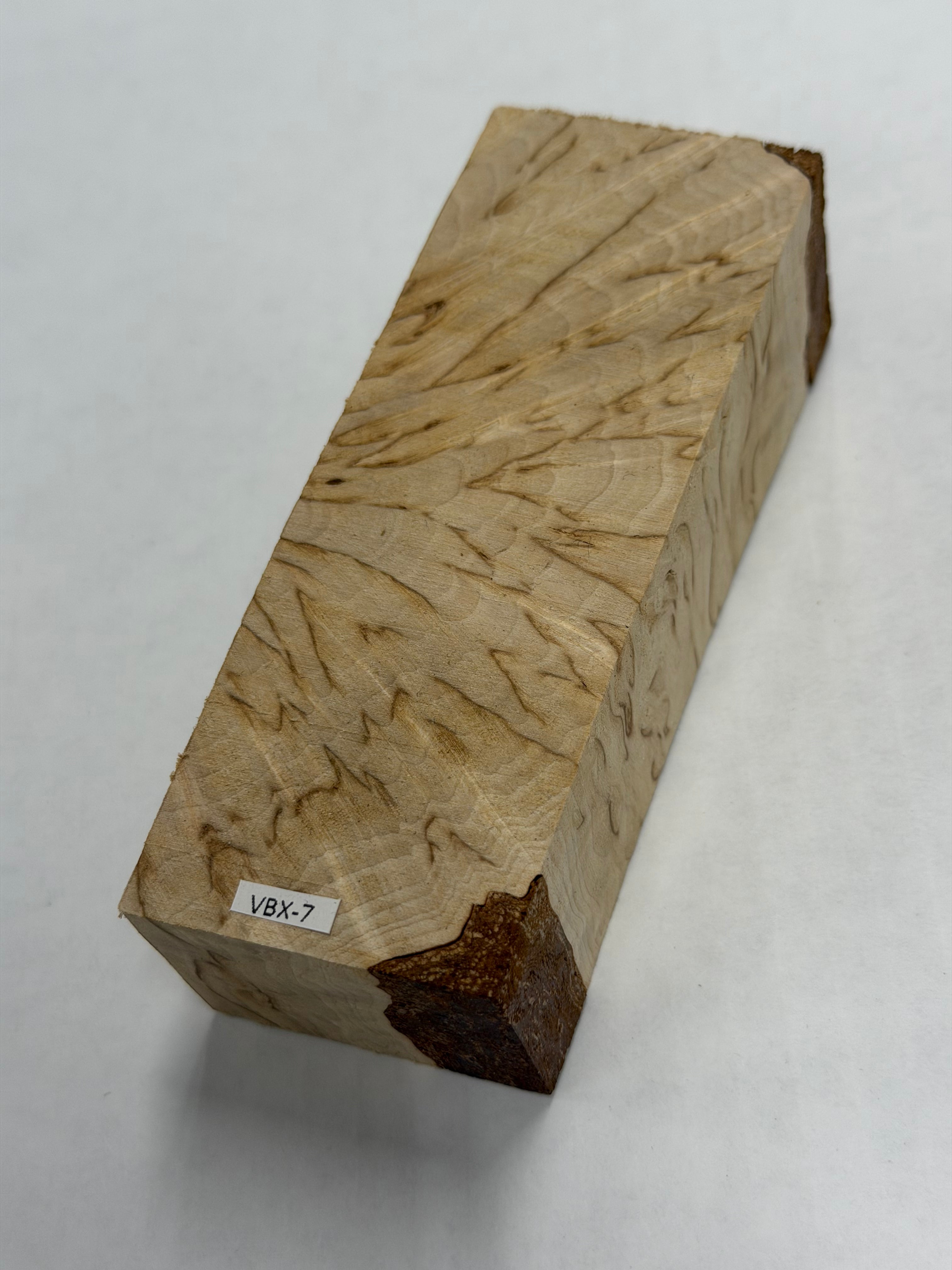 Bouleau madré Valbjørk VBX-7 ; 33x46x125 mm