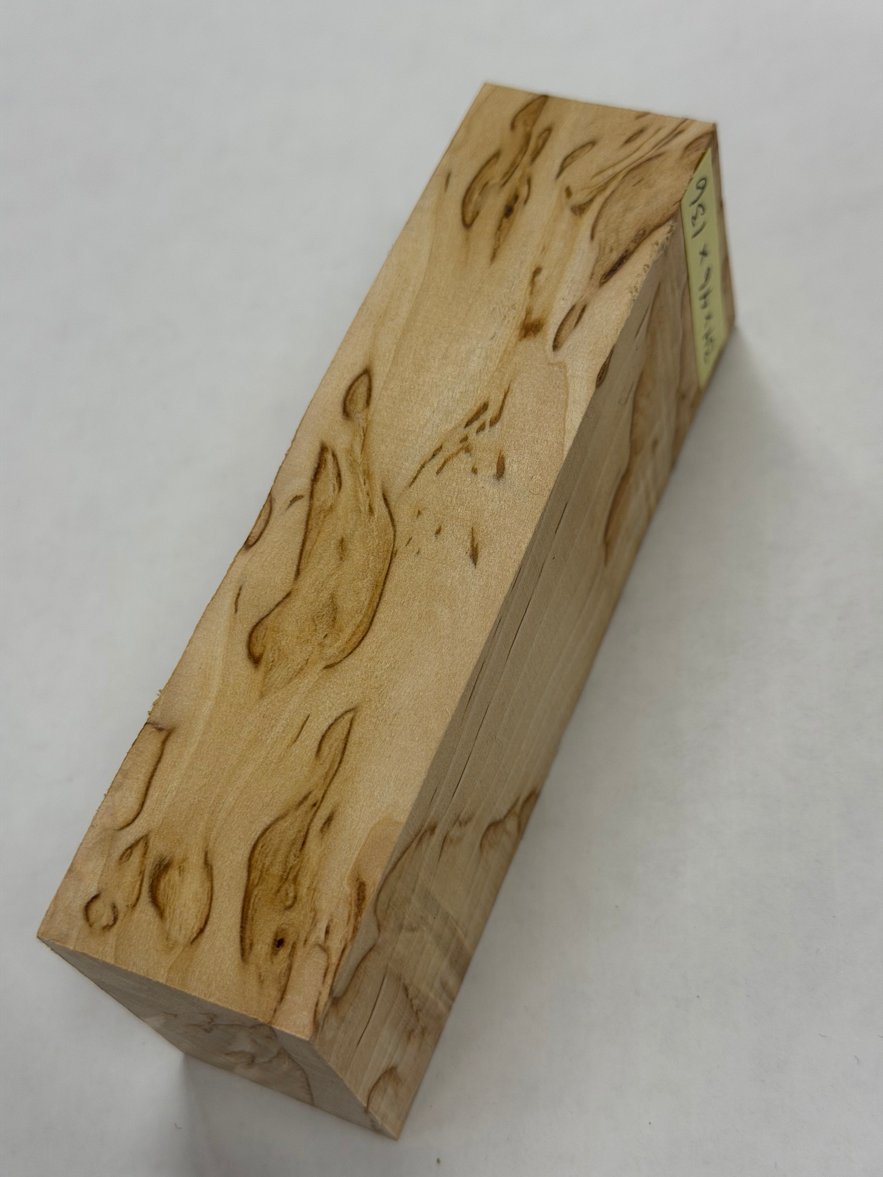 Bouleau madré Valbjørk VBX-13 ; 36x46x136mm
