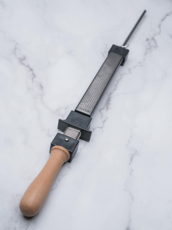 SwiftEdge Cross : Système d'affûtage à angle réglable avec pierres diamantées