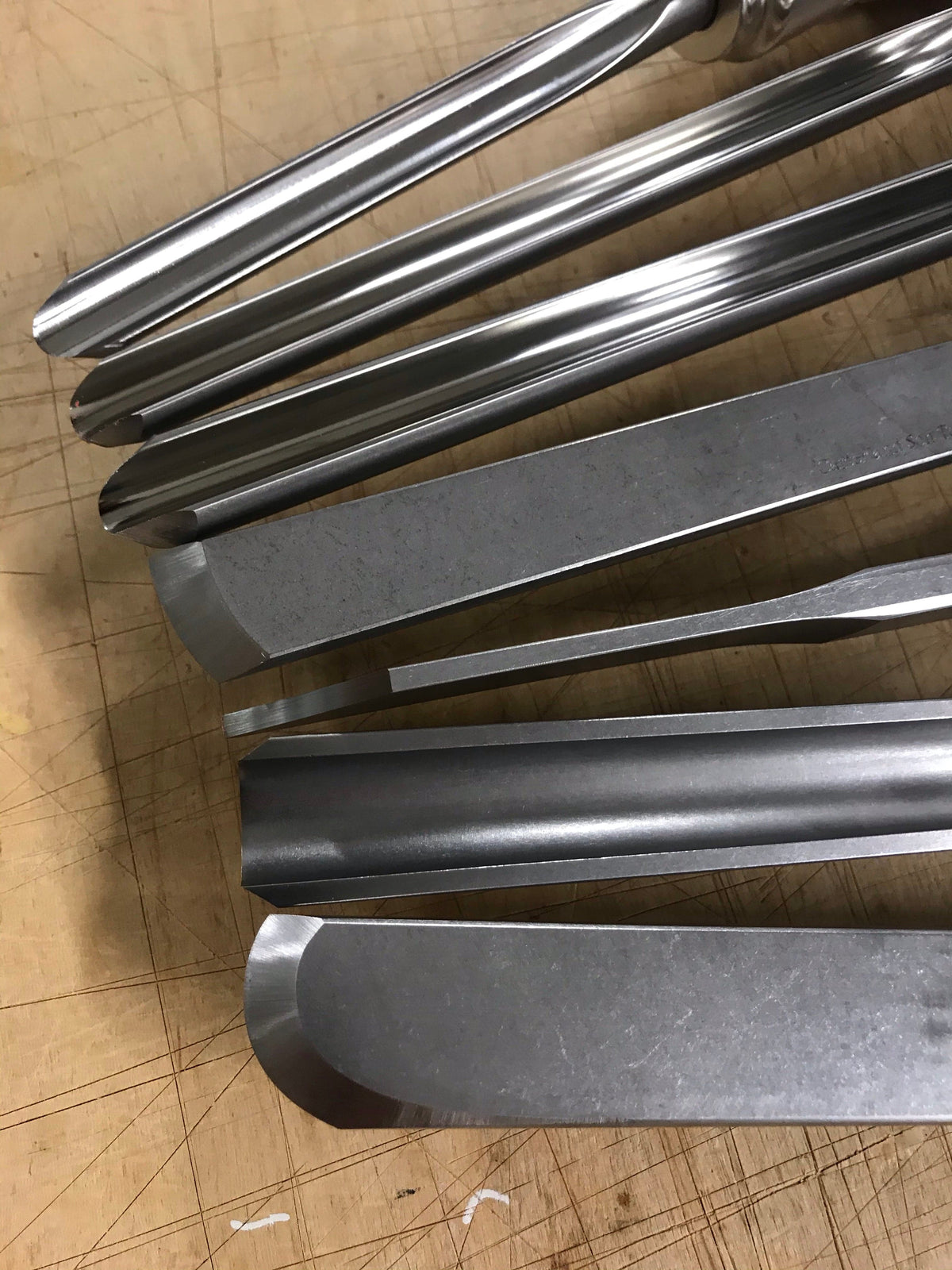 Gouge de tournage M42 en acier rapide - Carter and Son Toolworks