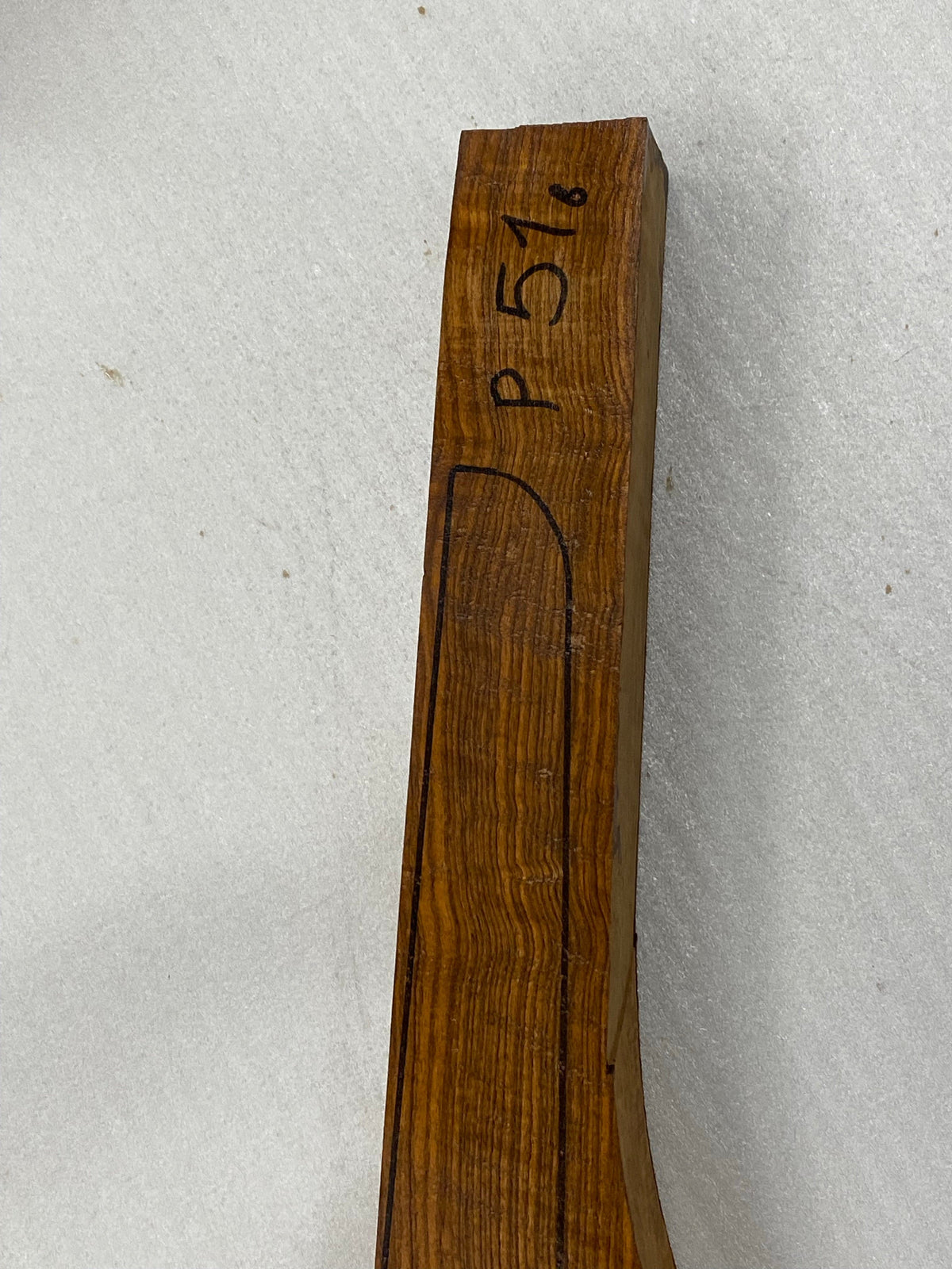 Ébauche de crosse de fusil en noyer turc grade 3 P-51