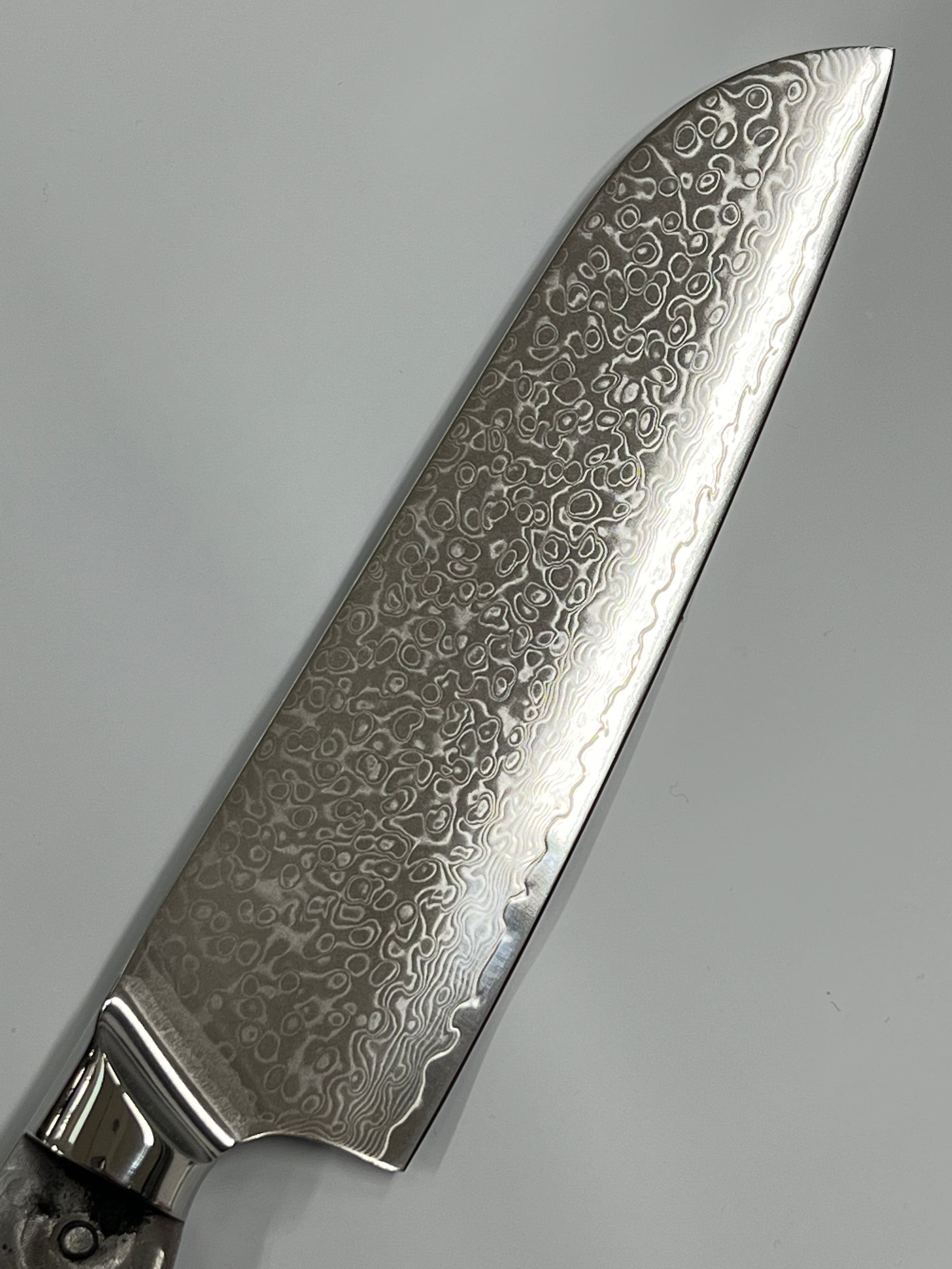 Santoku - Couteau de chef damas VG10 8" pleine soie avec mitres