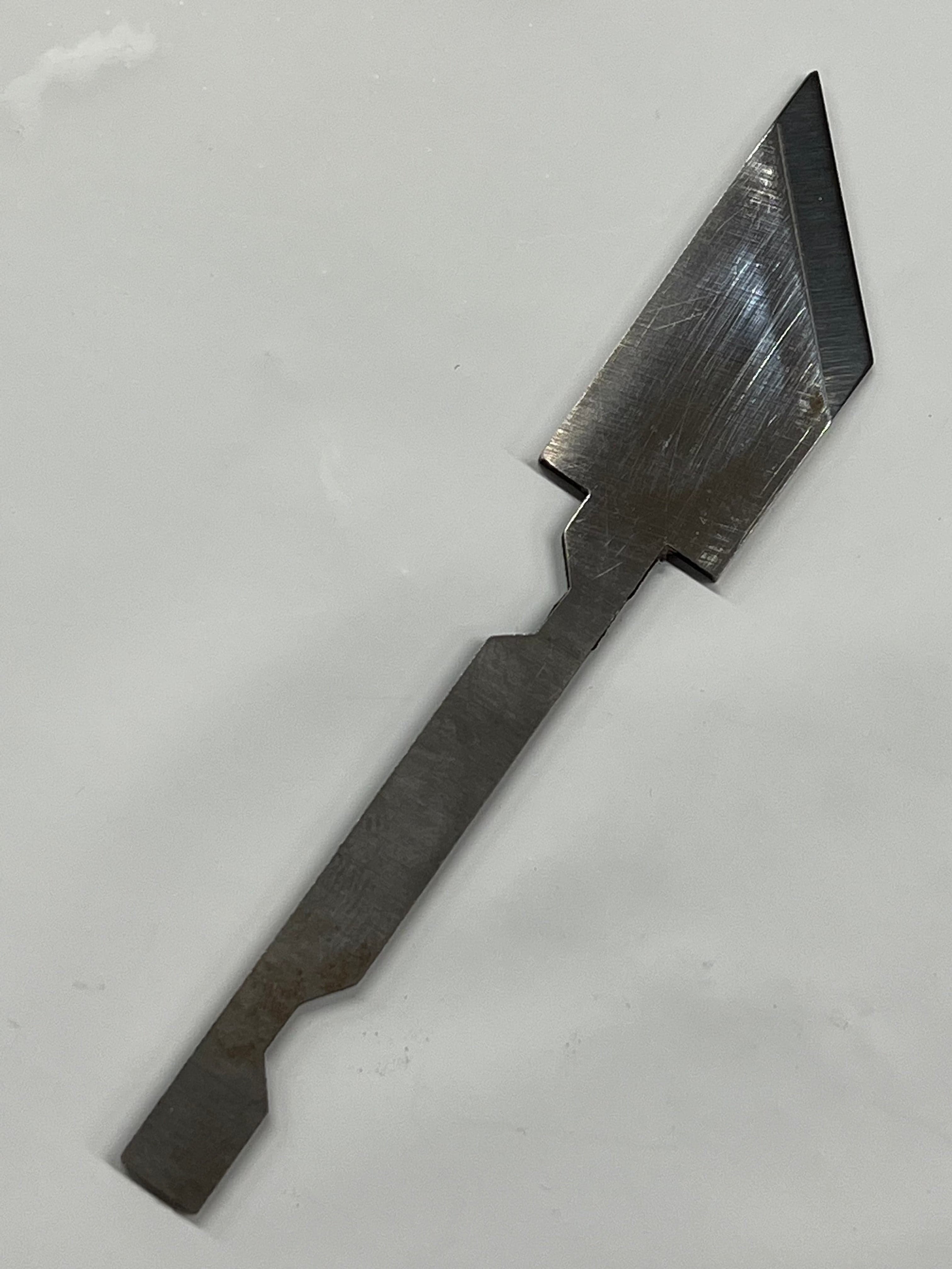 Lame de couteau à sculpter le bois BC9 33 mm