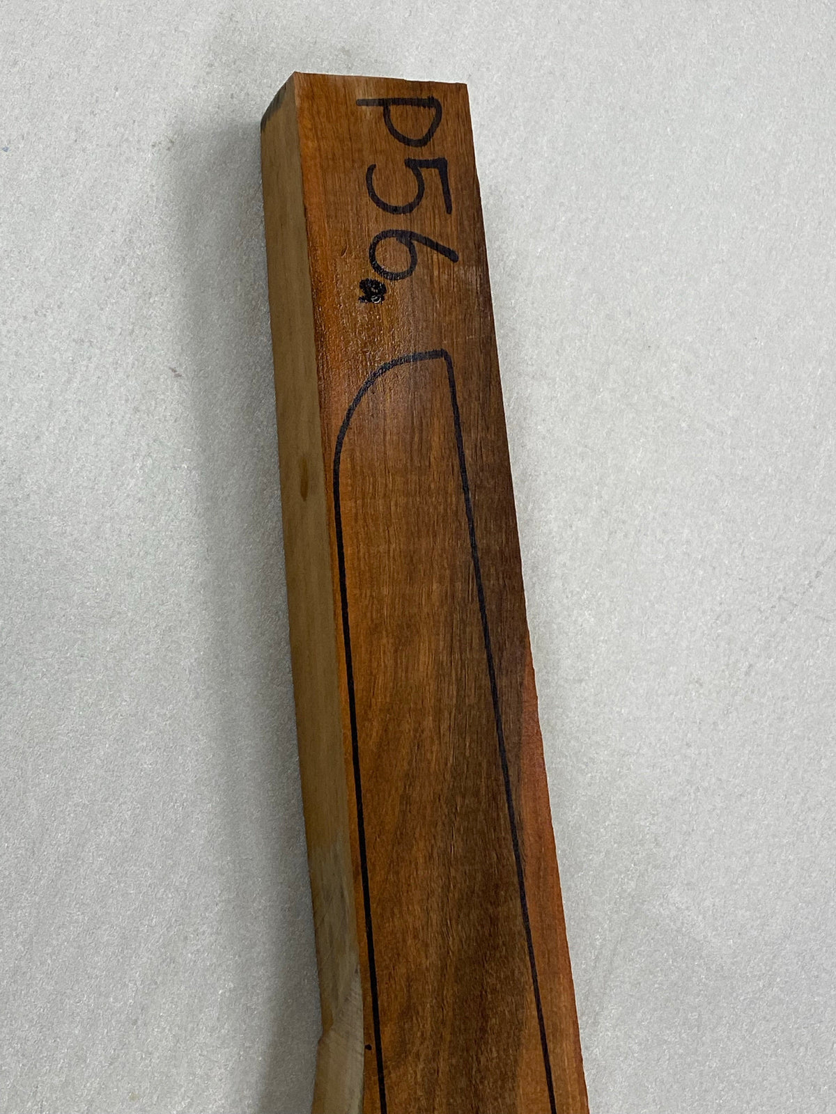 Ébauche de crosse de fusil noyer turc grade 3 P-56