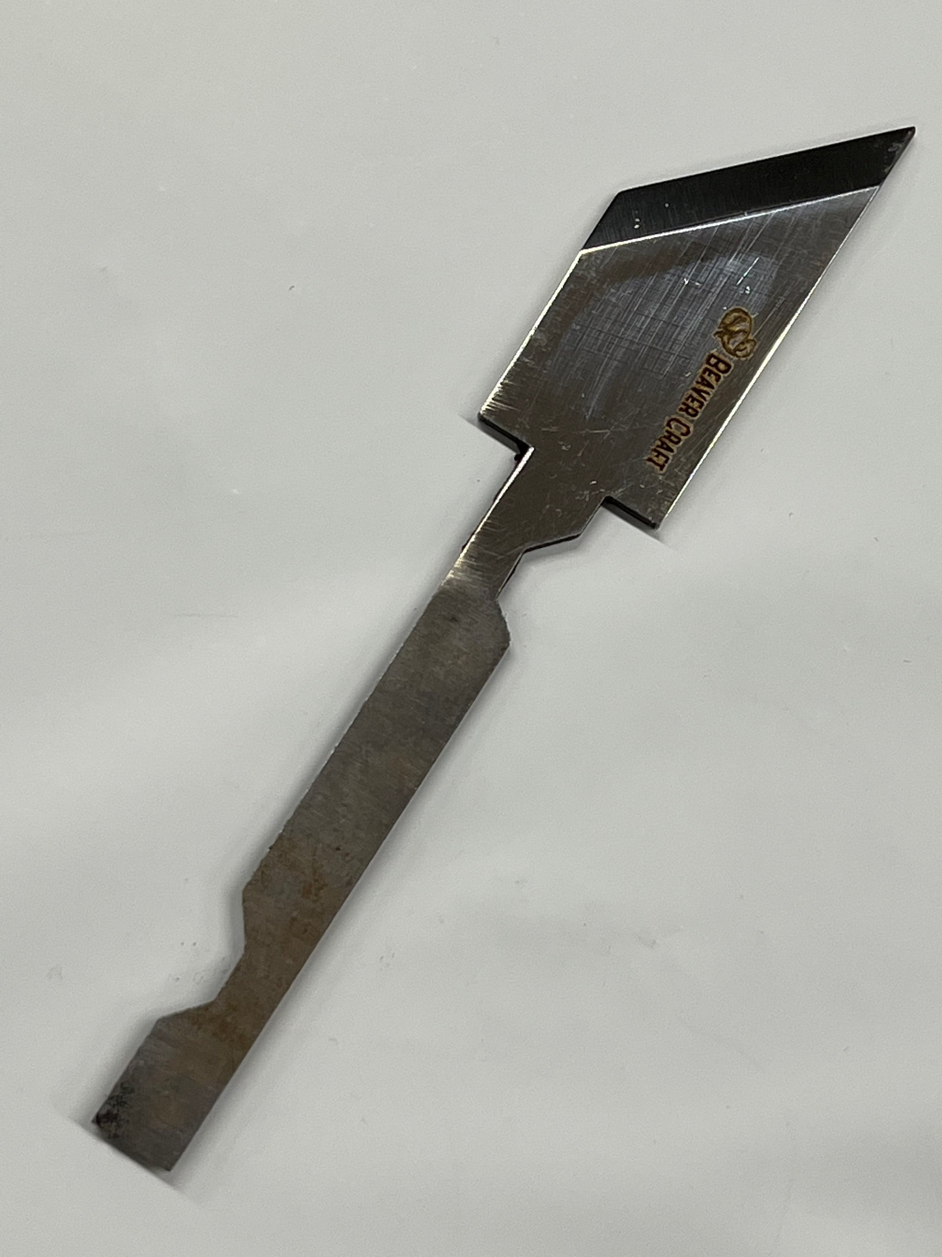 Lame de couteau à sculpter le bois BC9 33 mm