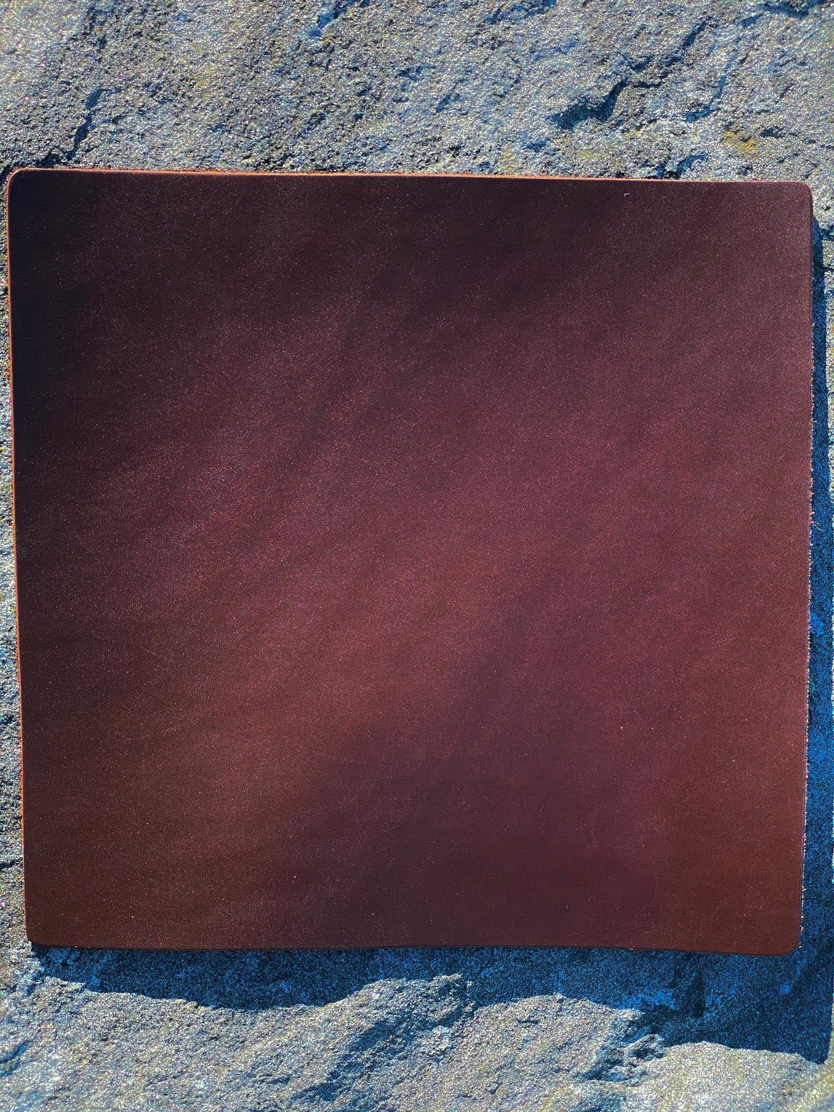 Cuir à fourreau teint 31x31cm