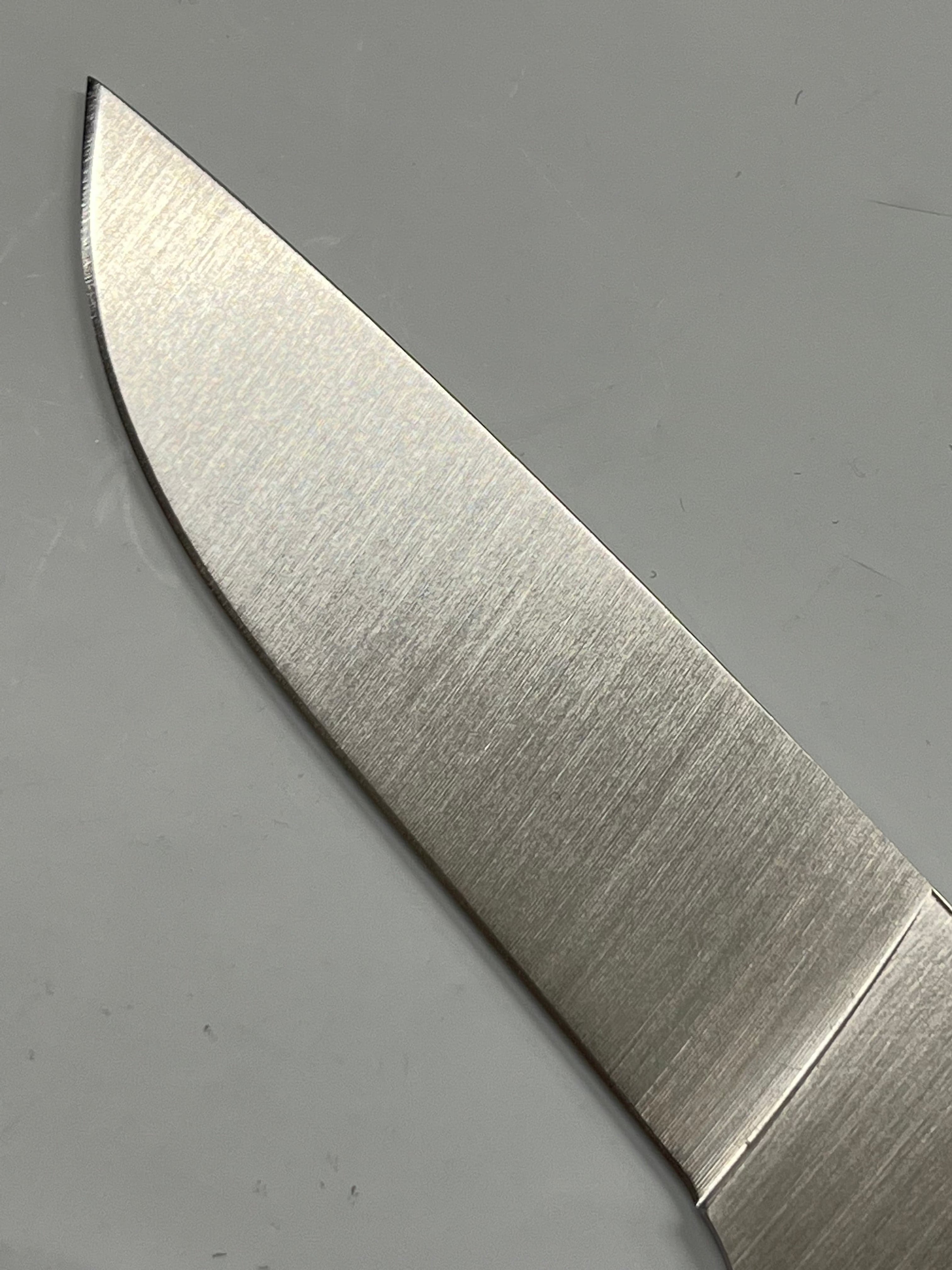 Lame de couteau Brisa Trapper 95 plat en acier inoxydable N690
