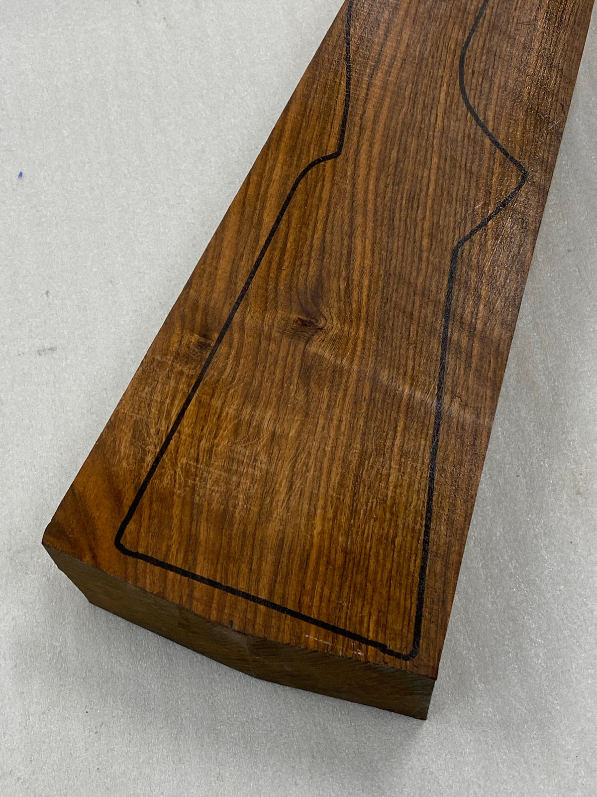 Ébauche de crosse de fusil en noyer turc grade 3 P-51