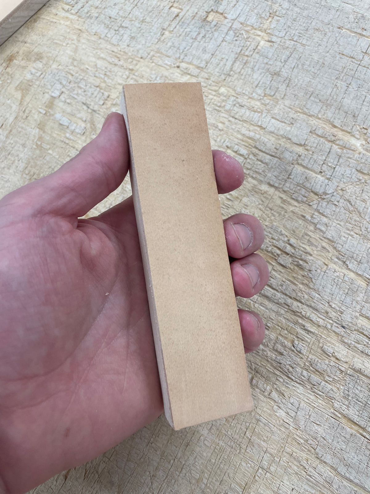 Lanière en cuir faite main 140x35mm
