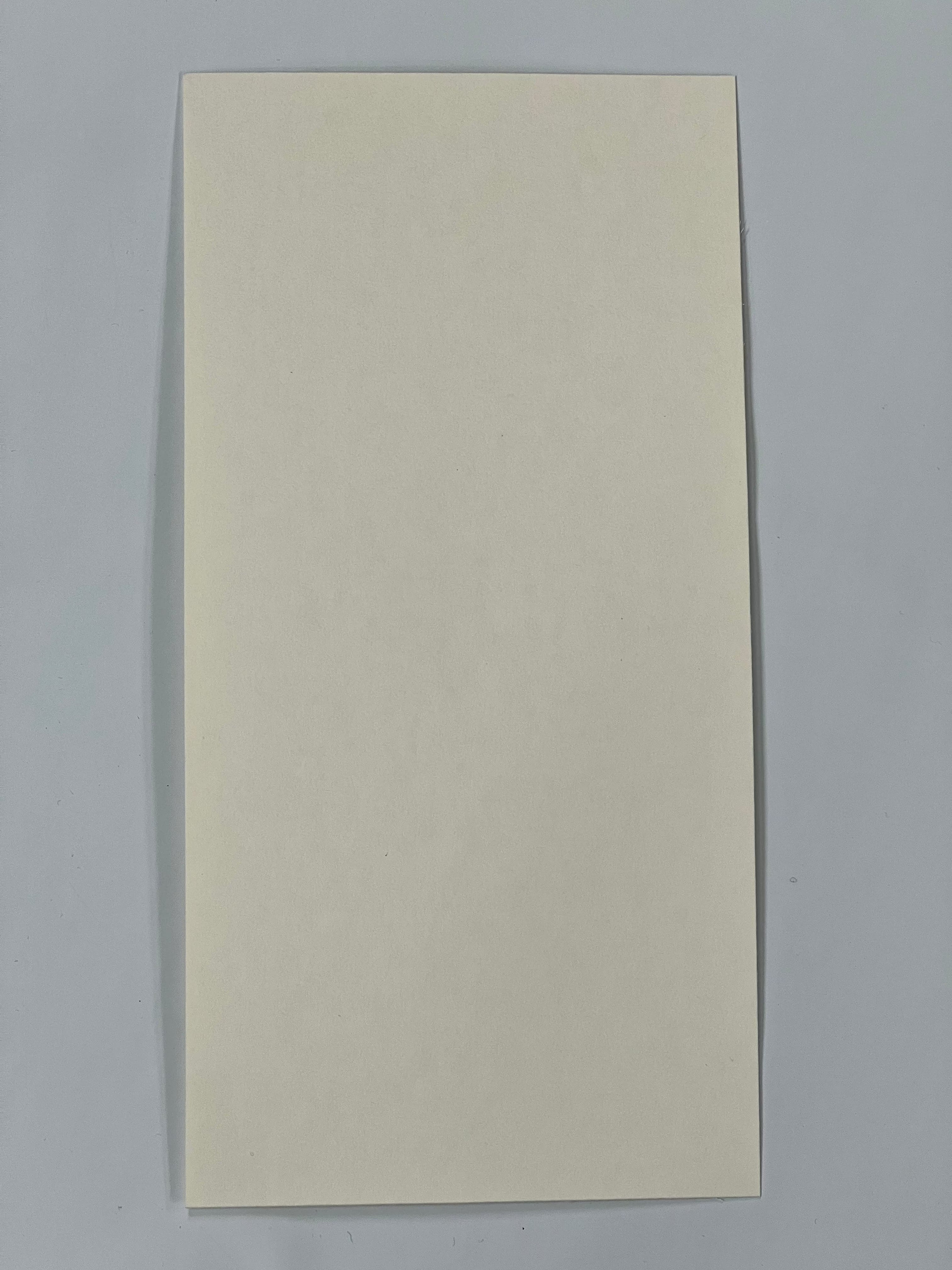 Entretoise (doublure) en fibre vulcanisée