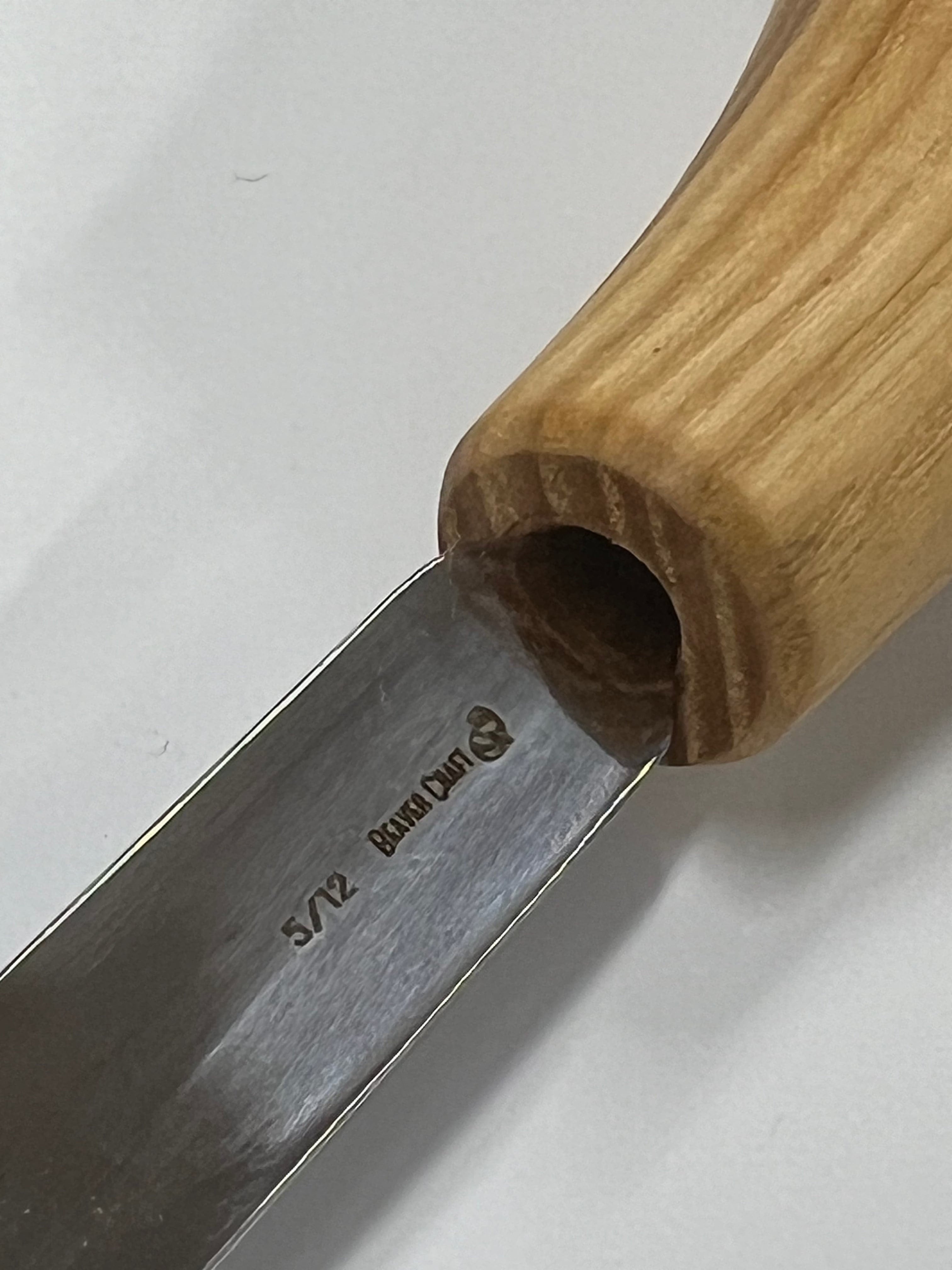 Gouge de sculpture 75x12mm droite arrondie P5/12 avec poignée boule