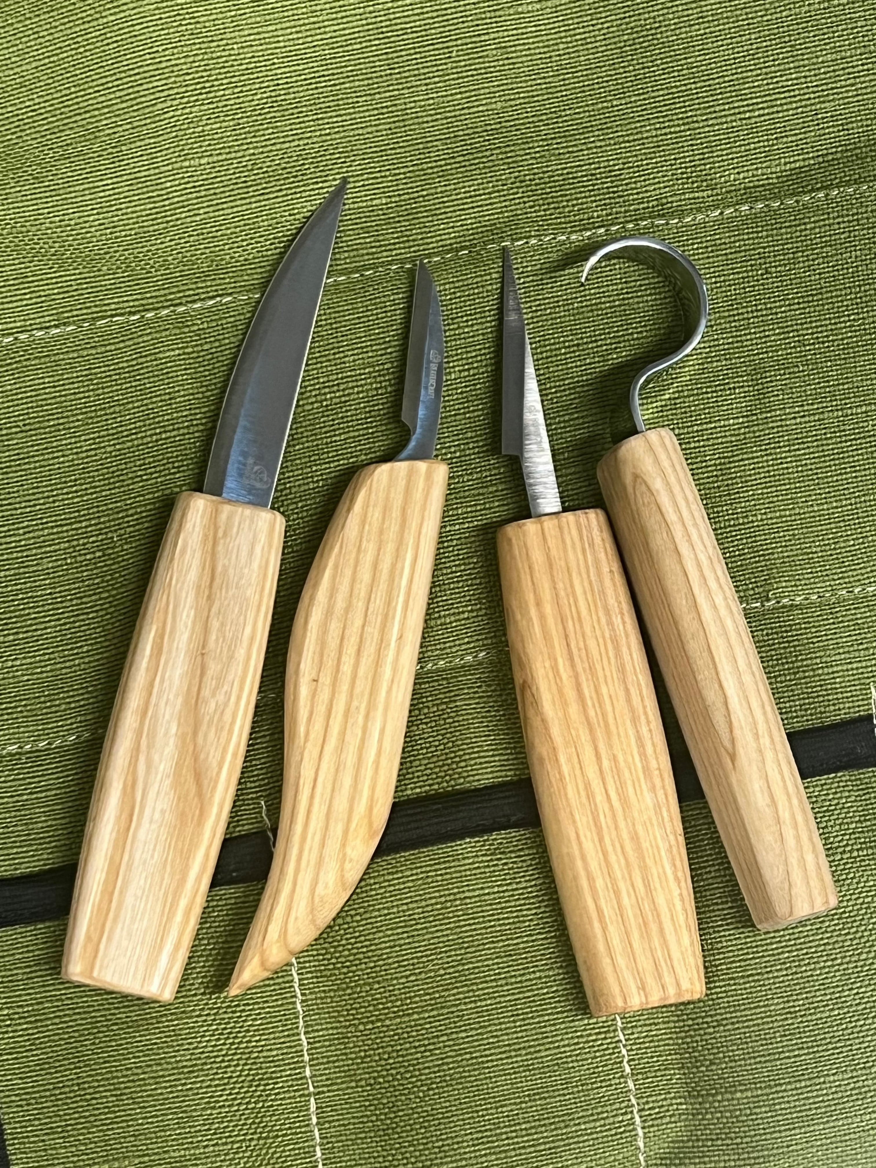 Set de 4 gouges à bois S09 avec étui en toile