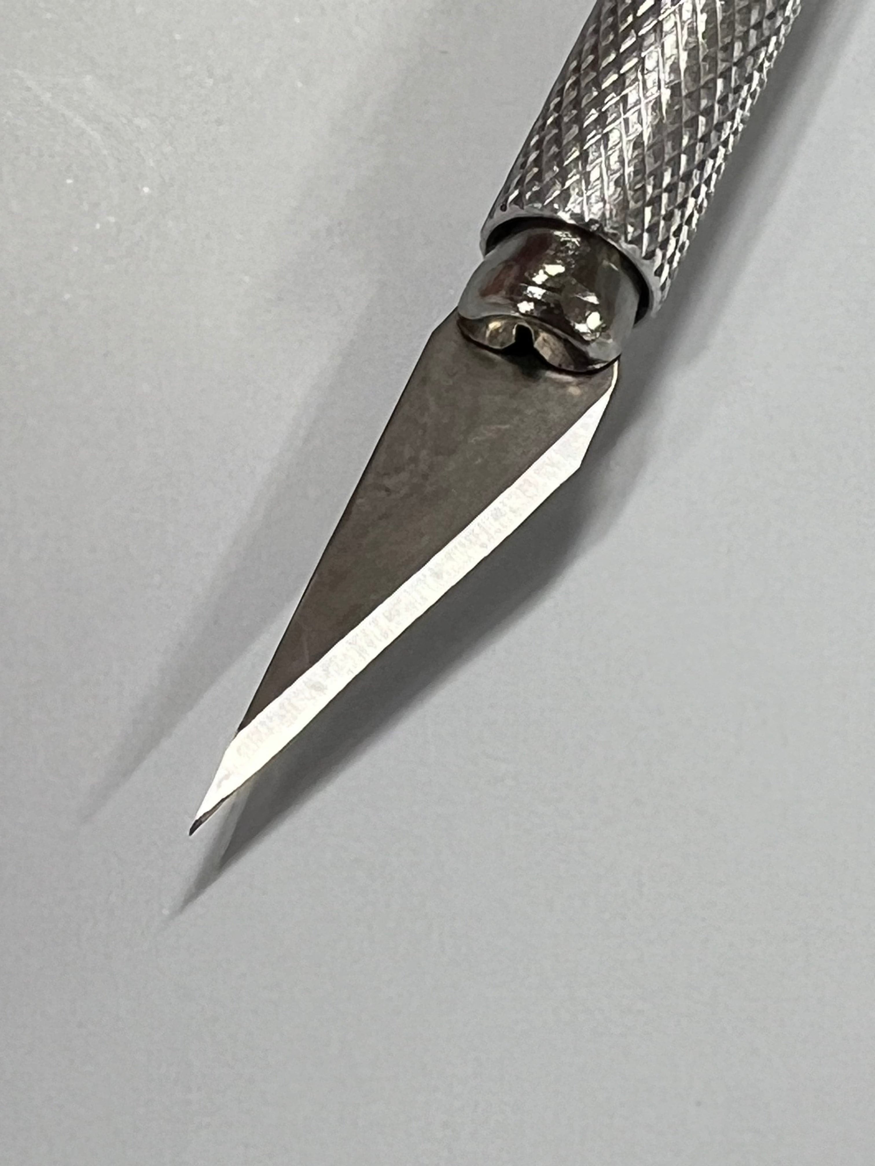 Scalpel de précision