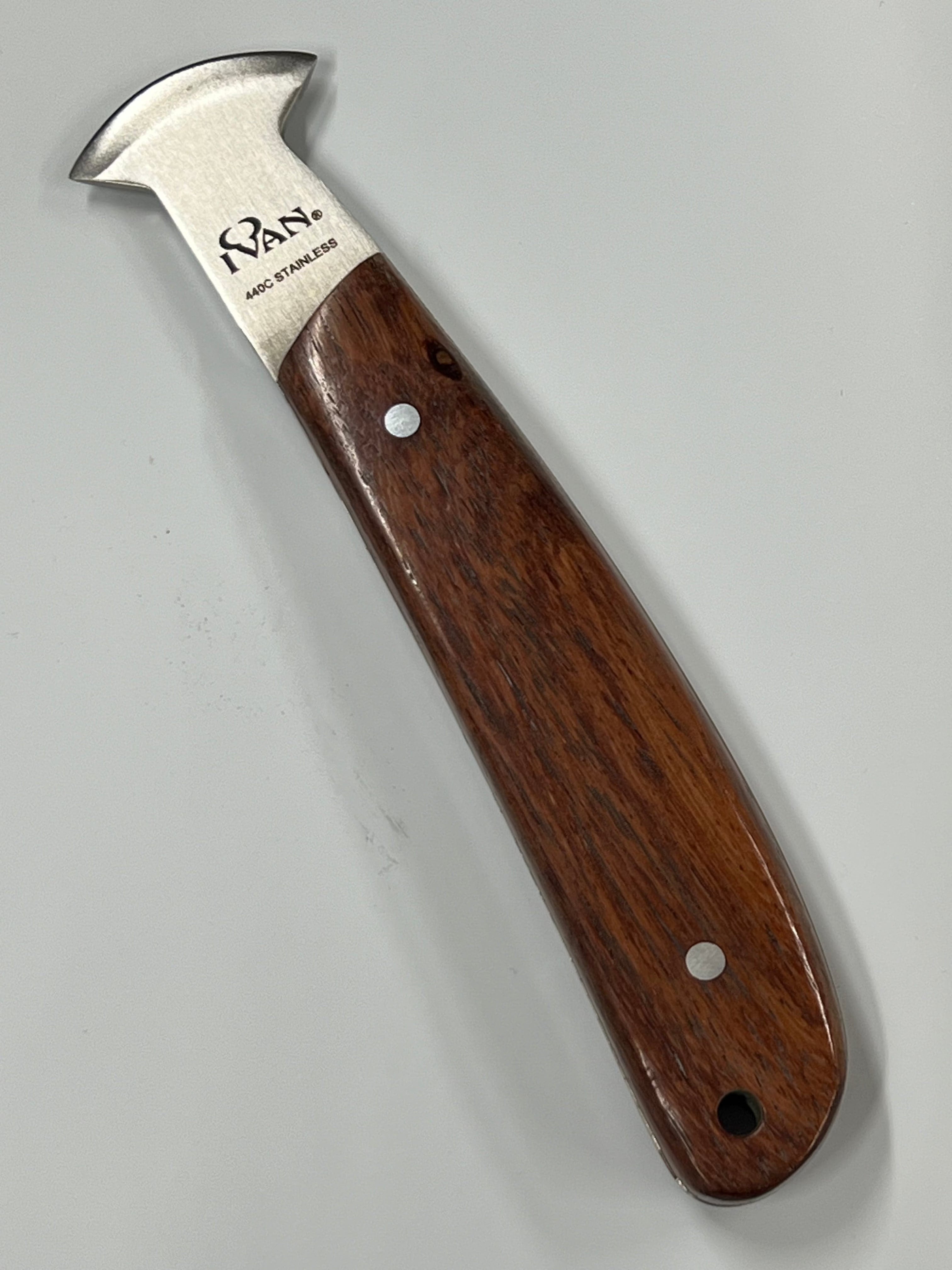 Couteau à pied rond de style français