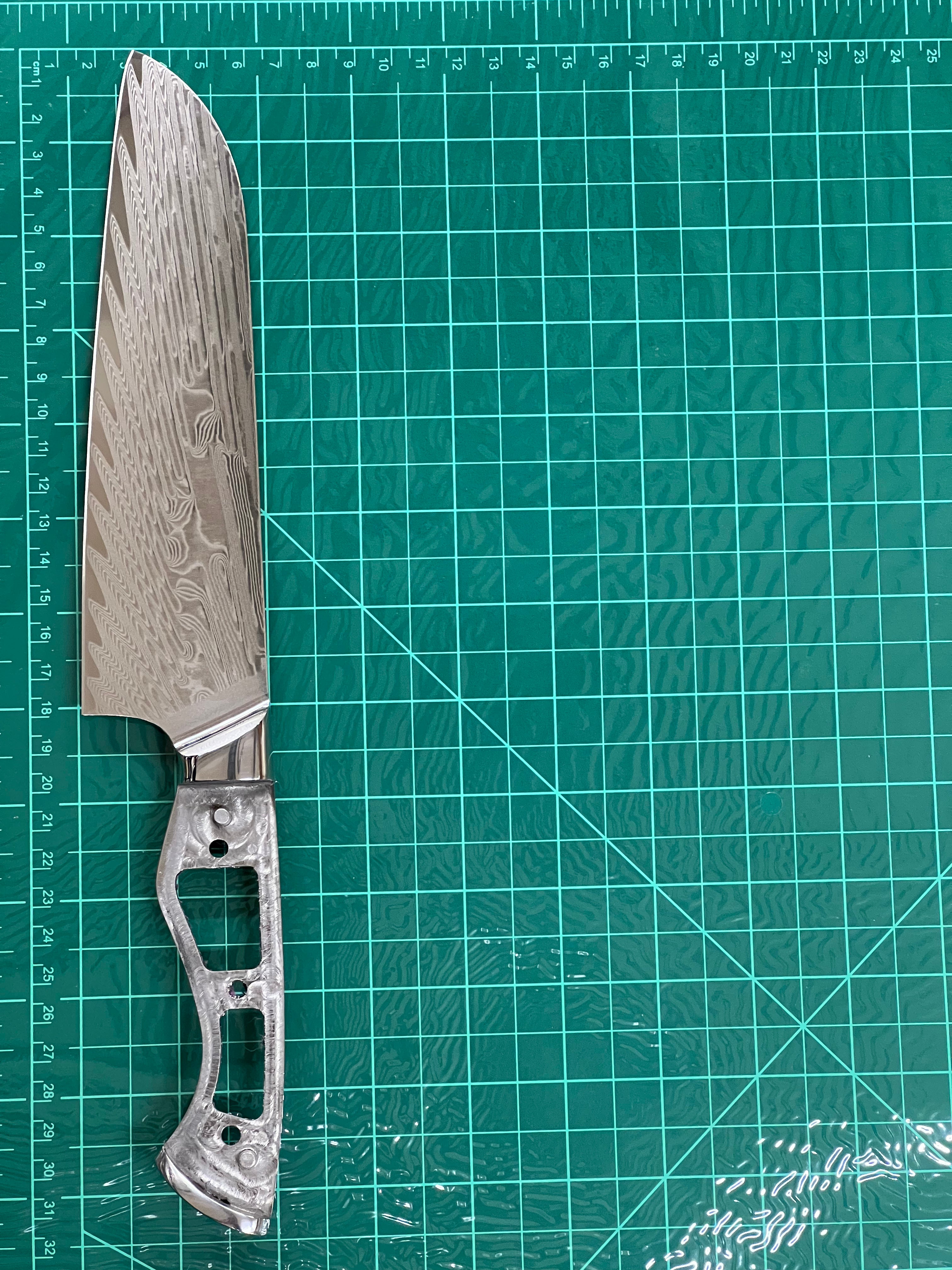 Santoku - Couteau de chef damas VG10 8" pleine soie avec mitres