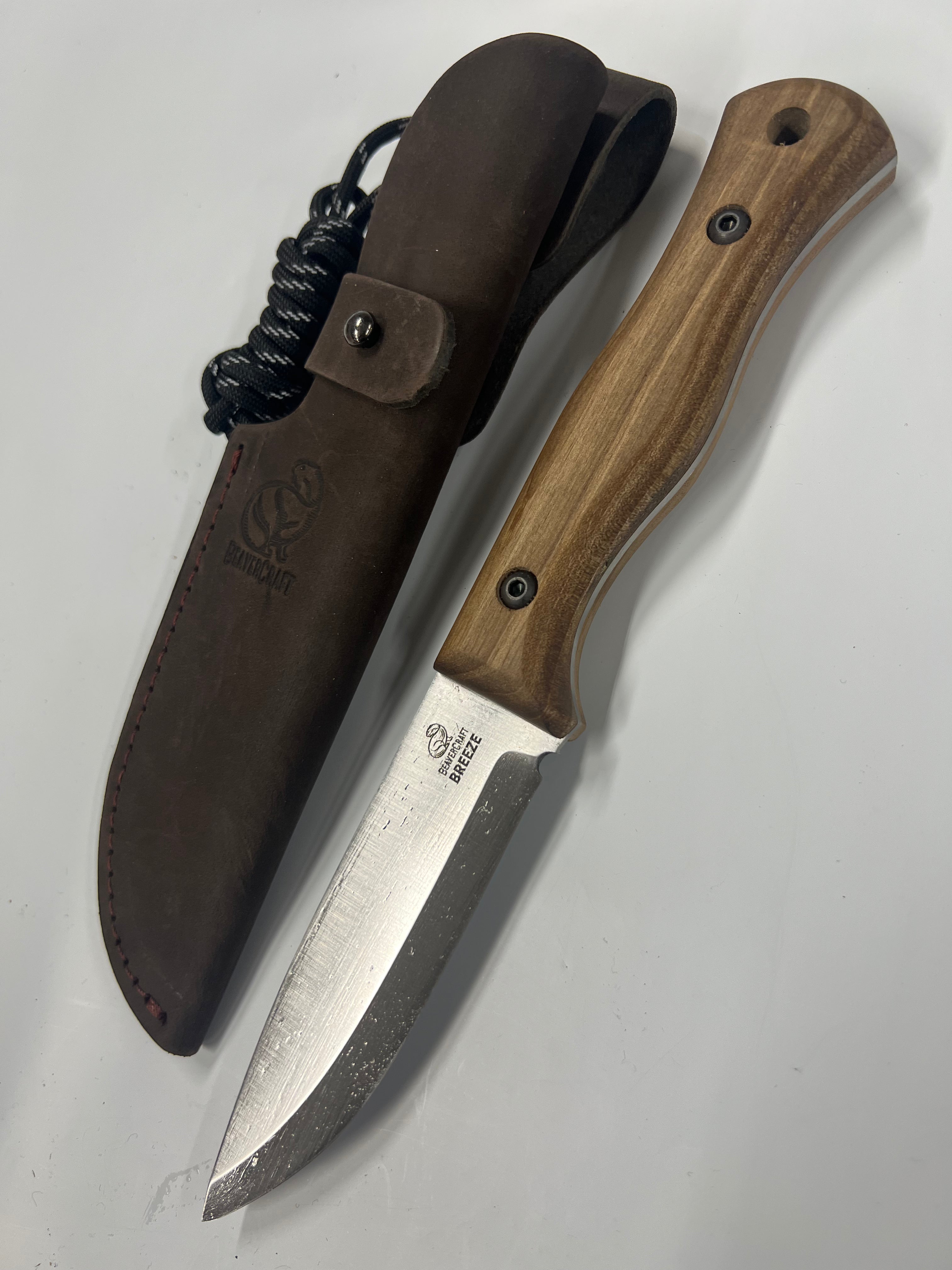 Couteau de bushcraft BSH6 avec étui en cuir