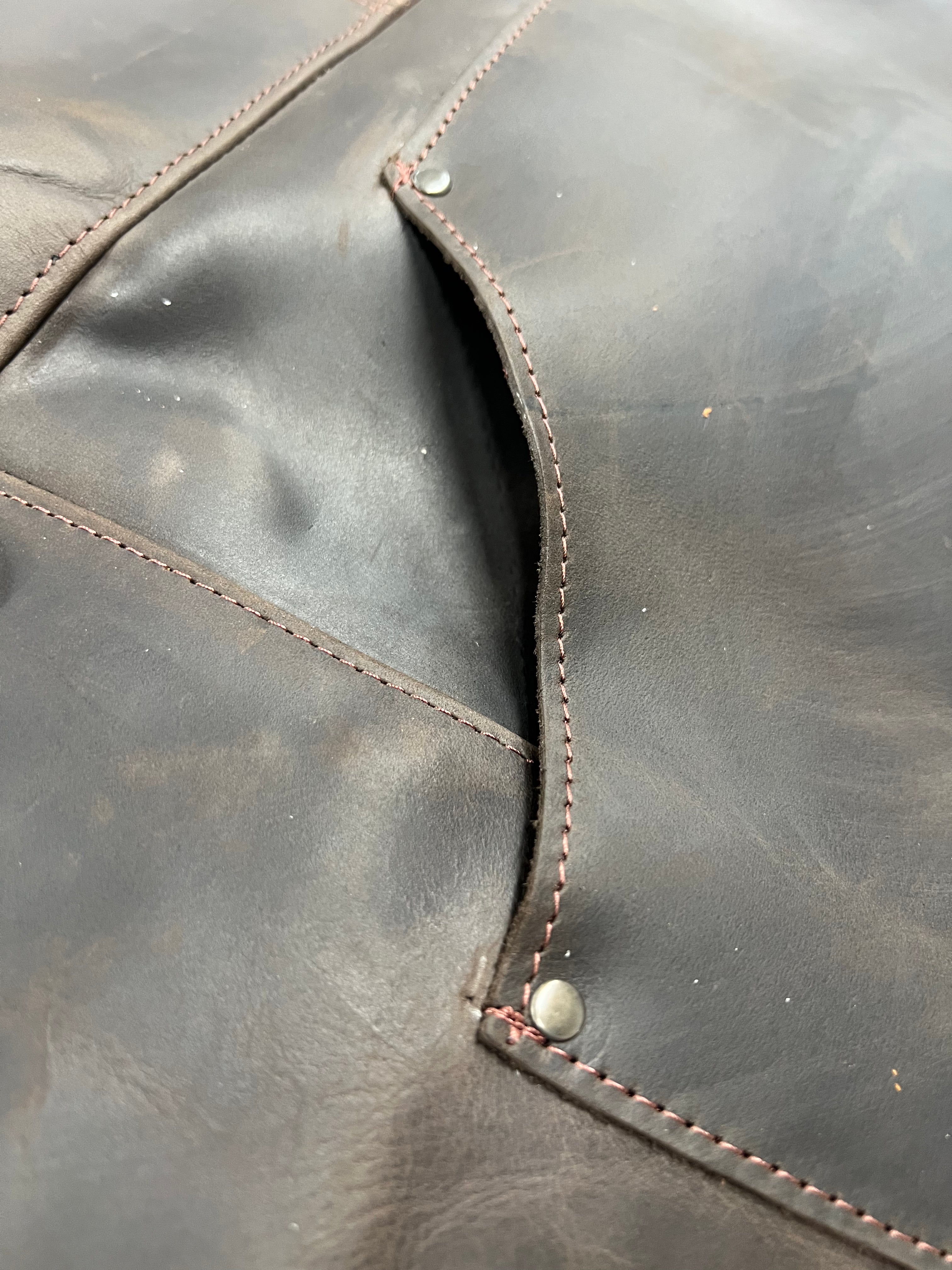 Tablier réglable en cuir marron AP2X