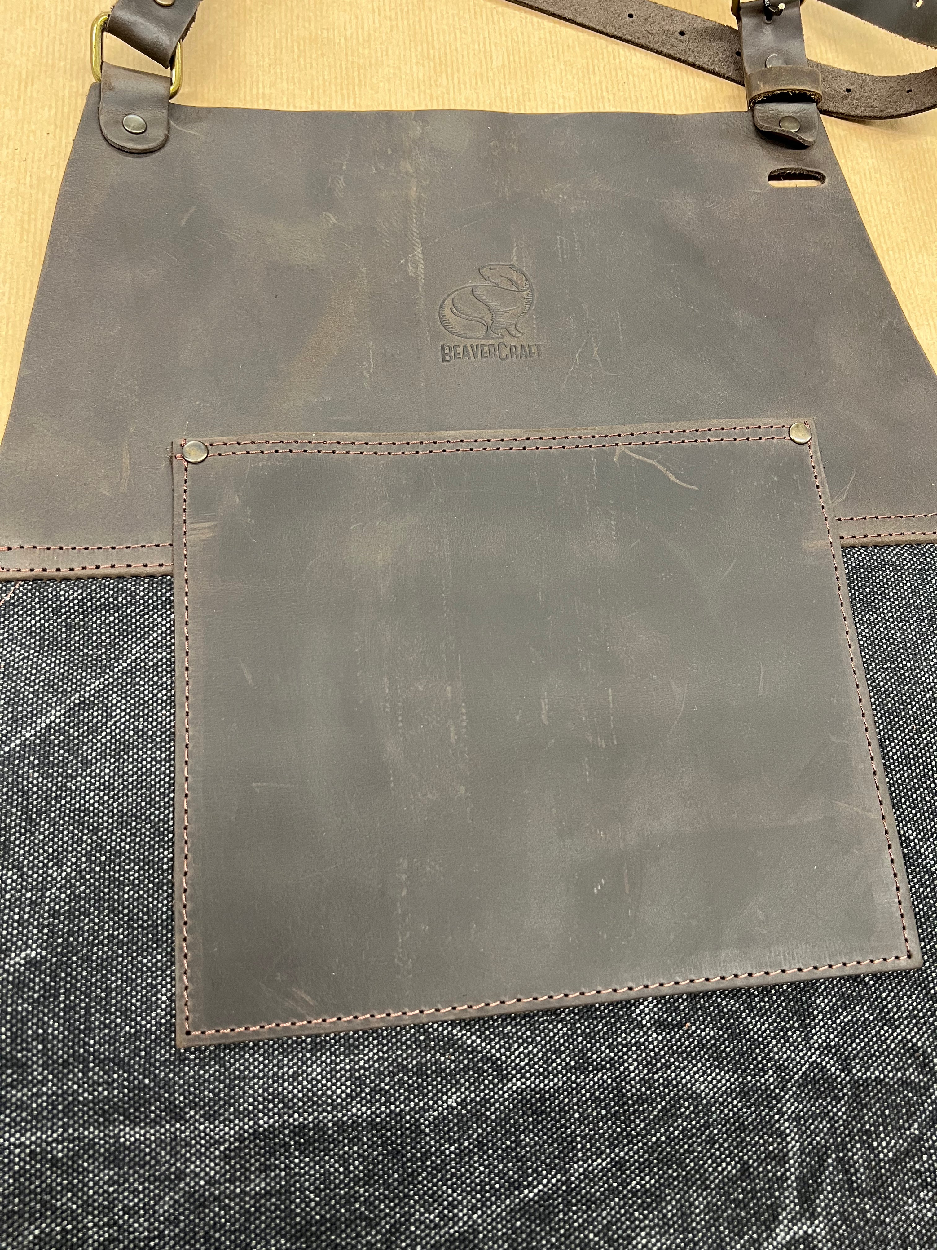 Tablier réglable en cuir marron et toile AP4