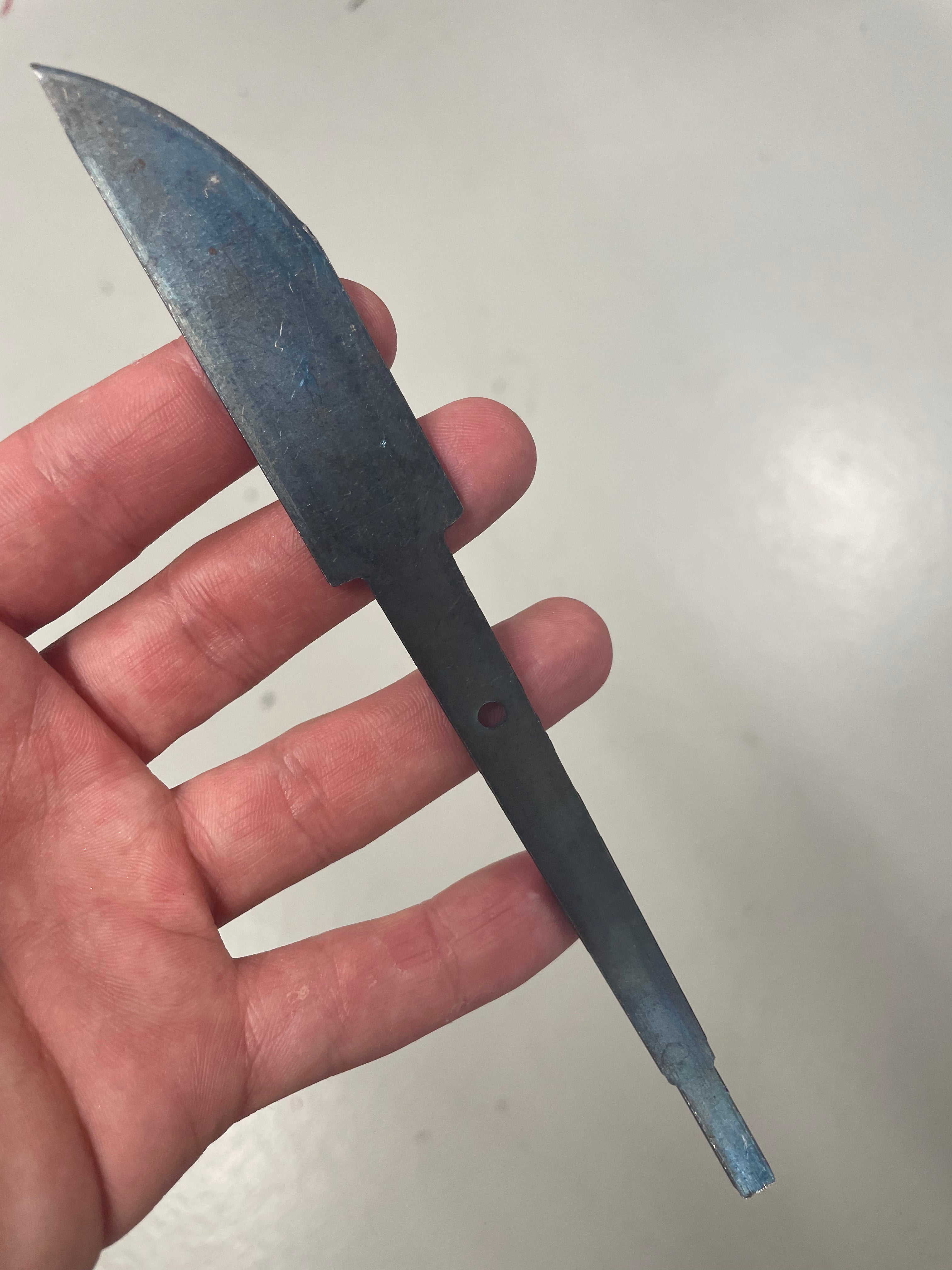 Ébauche de lame de couteau 75 mm trempée non affûtée