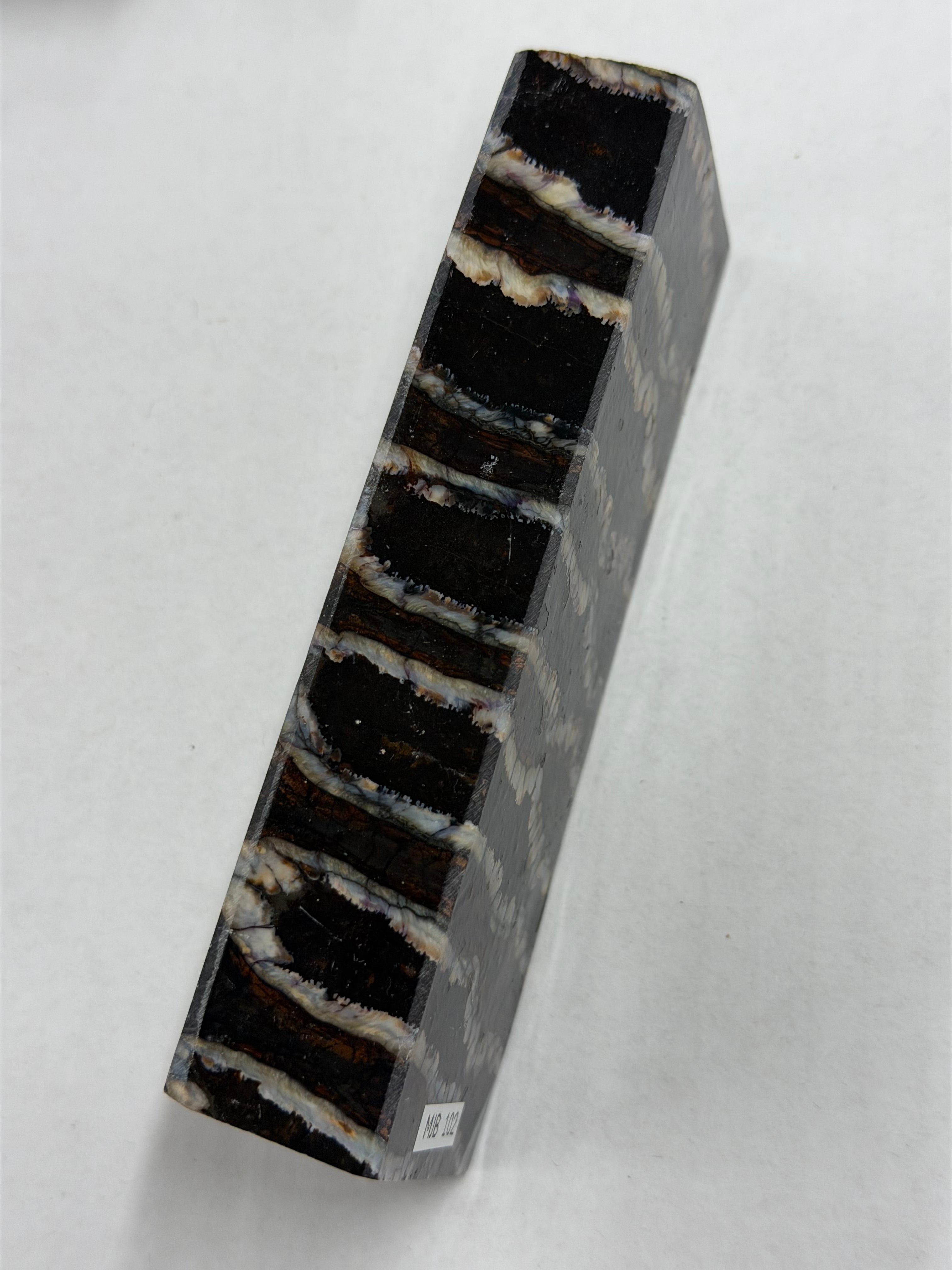 Bloc de bois de mammouth pour manche de couteau MJB 102