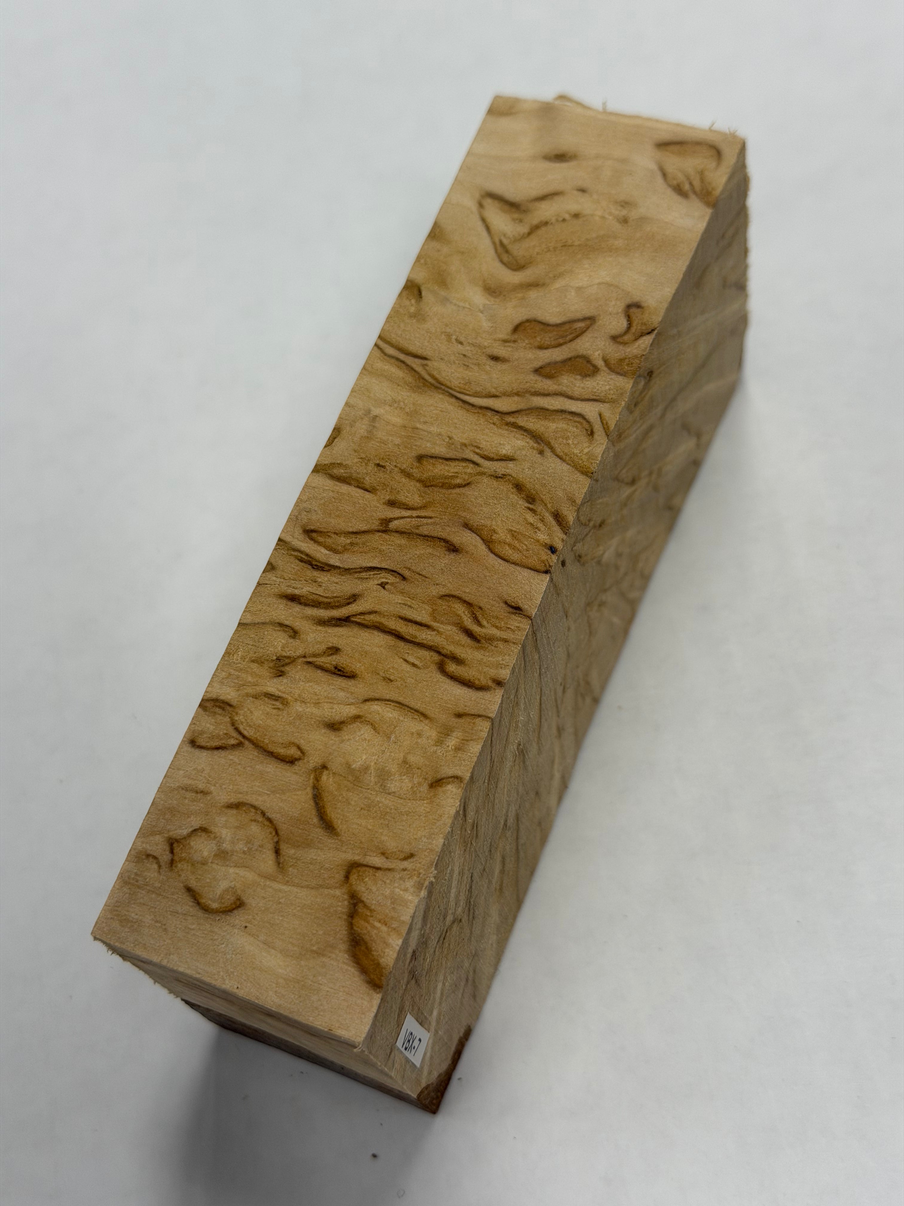 Bouleau madré Valbjørk VBX-7 ; 33x46x125 mm