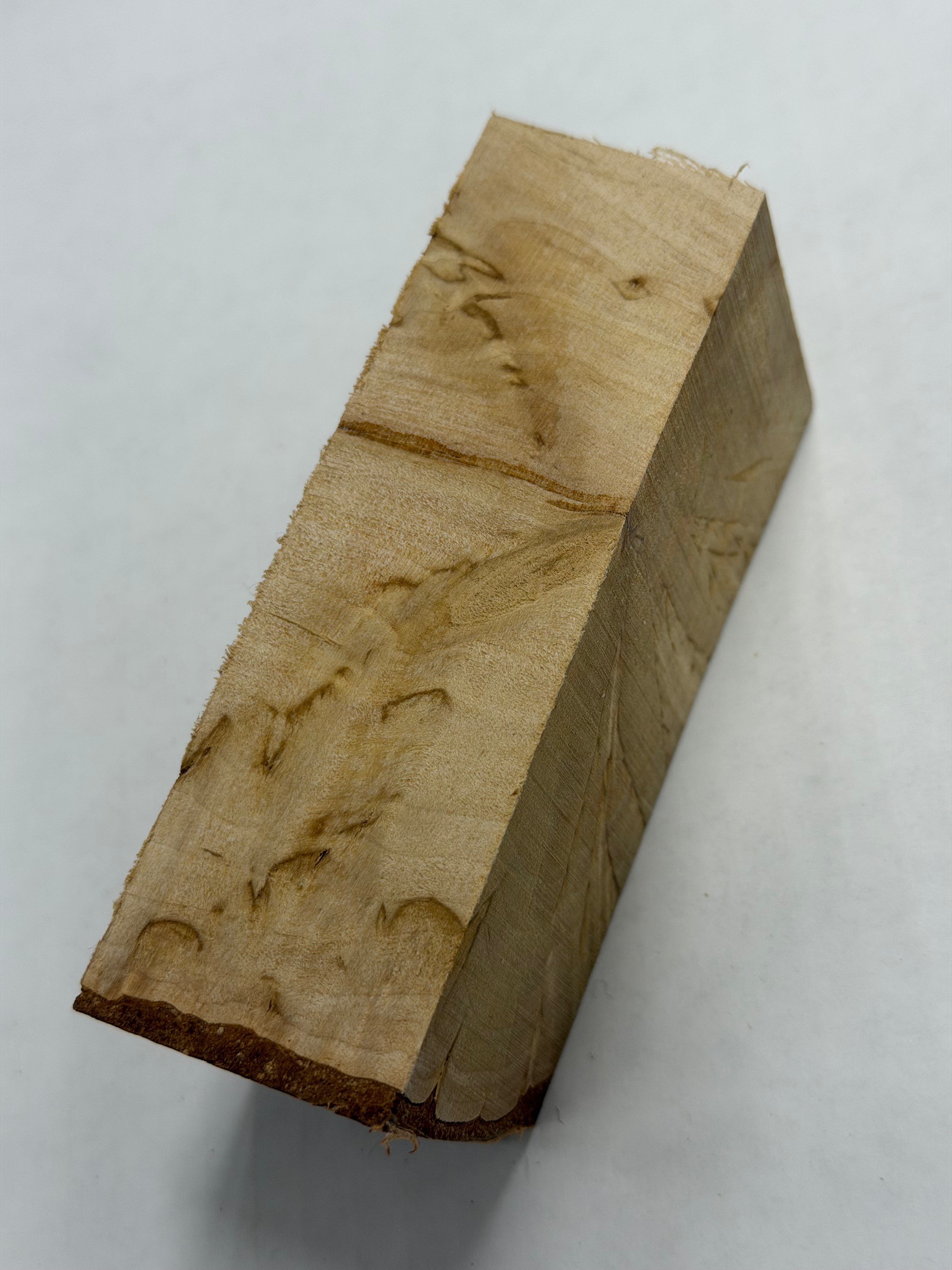 Bouleau madré VBX-8 ; 38x43x112 mm