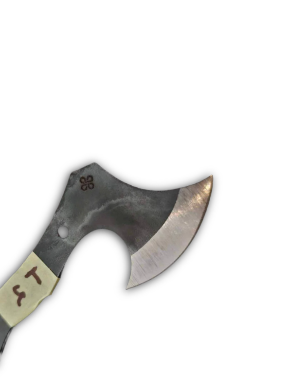 Hachette Tomahawk AEB-L Clover Blades
