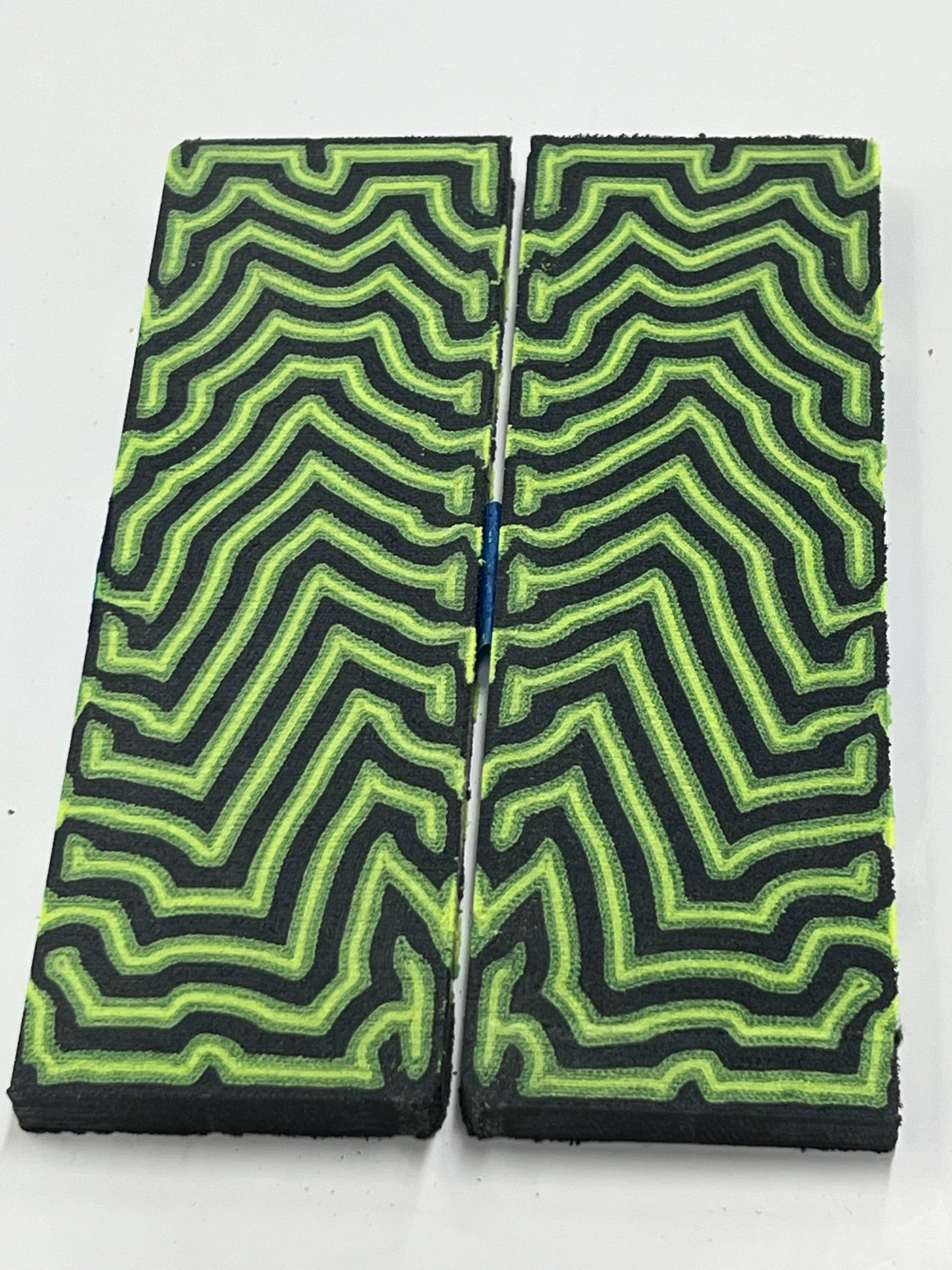 Micarta Toxic (jeu de 2 plaques)