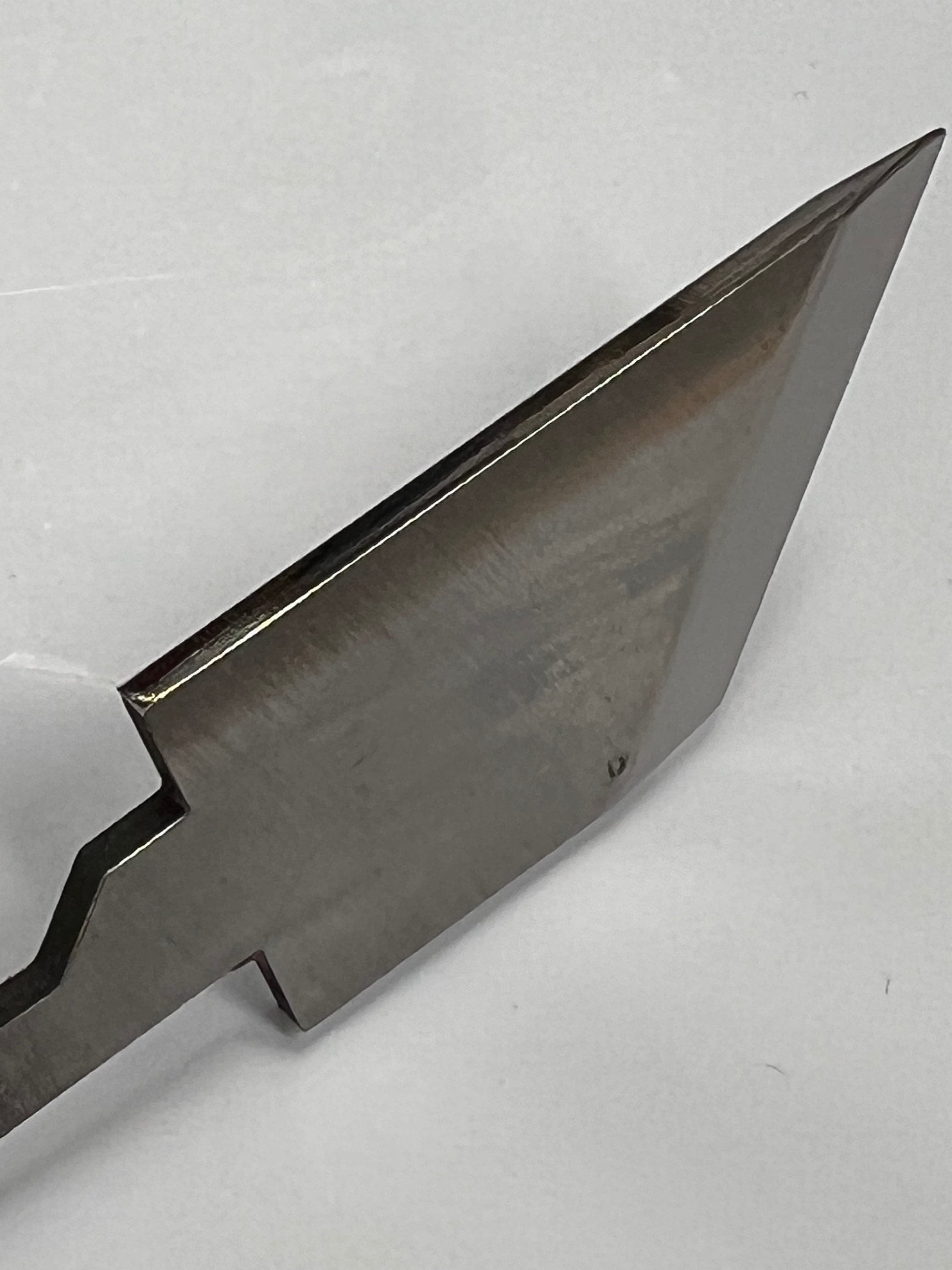 Lame de couteau à sculpter le bois BC9 33 mm