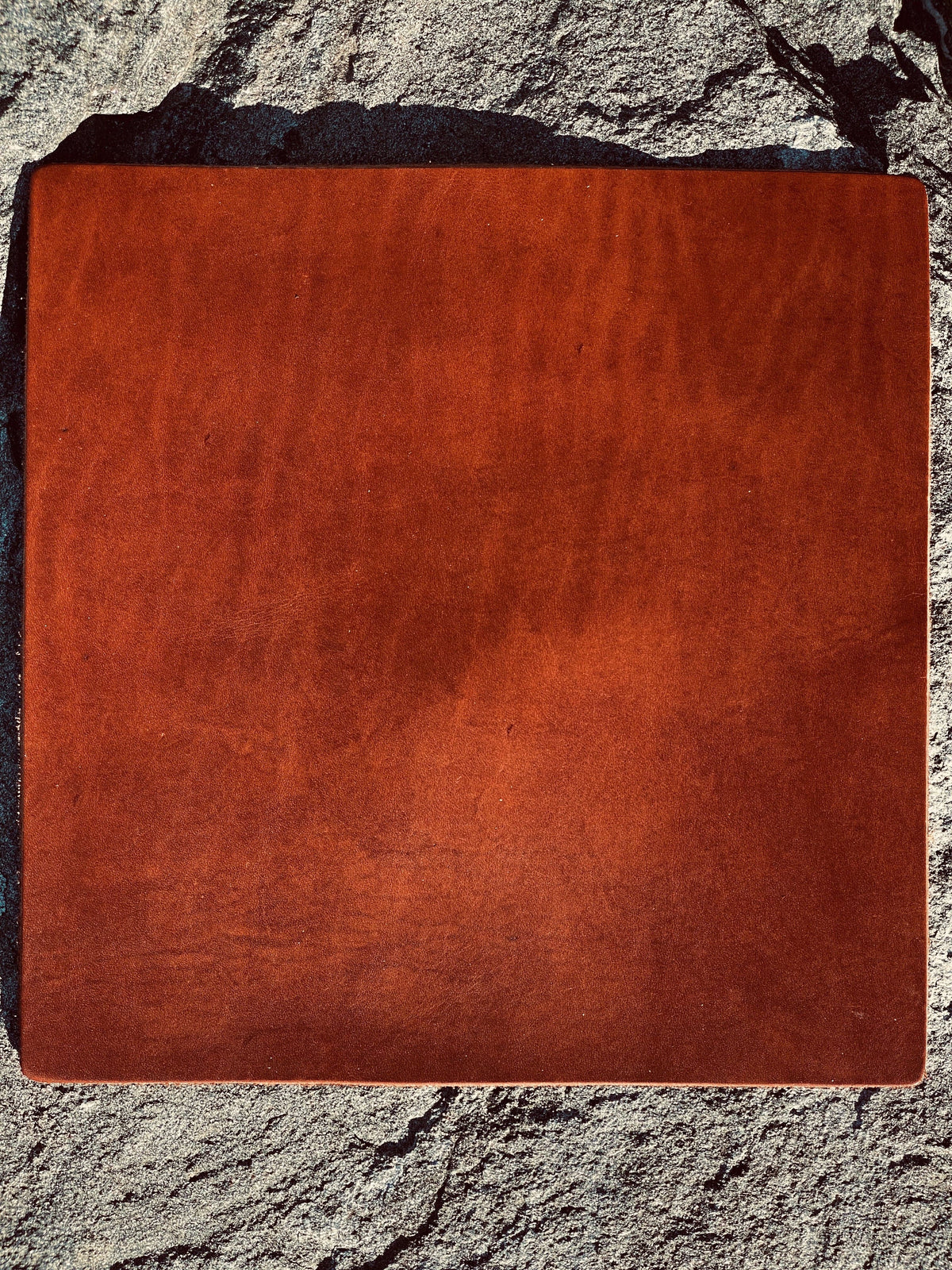 Cuir à fourreau teint 31x31cm
