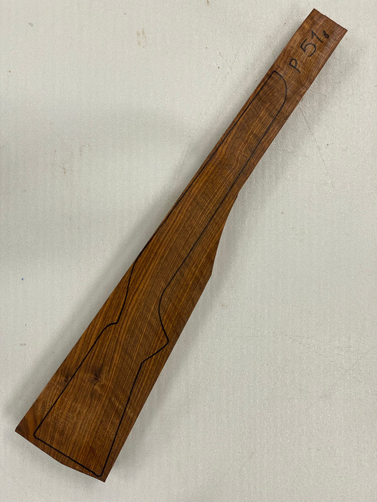 Ébauche de crosse de fusil en noyer turc grade 3 P-51
