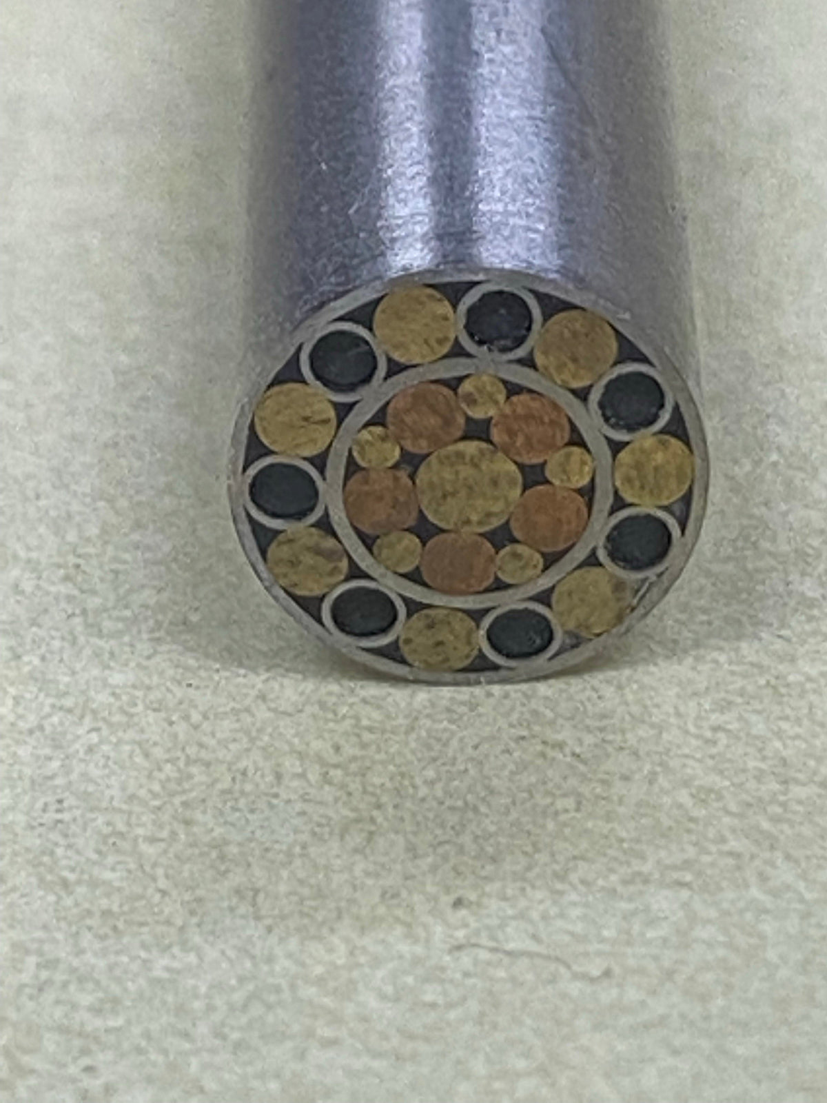 Broche mosaïque 9,5 mm Ornement de manche