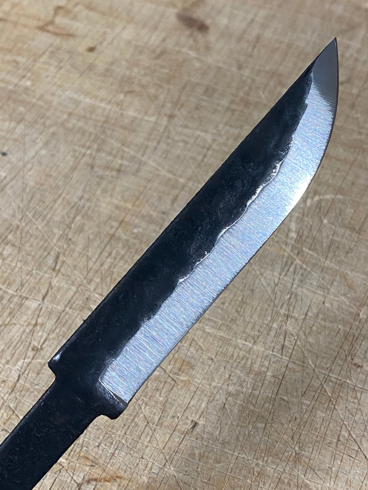 Lame de couteau finition martelée 108 mm