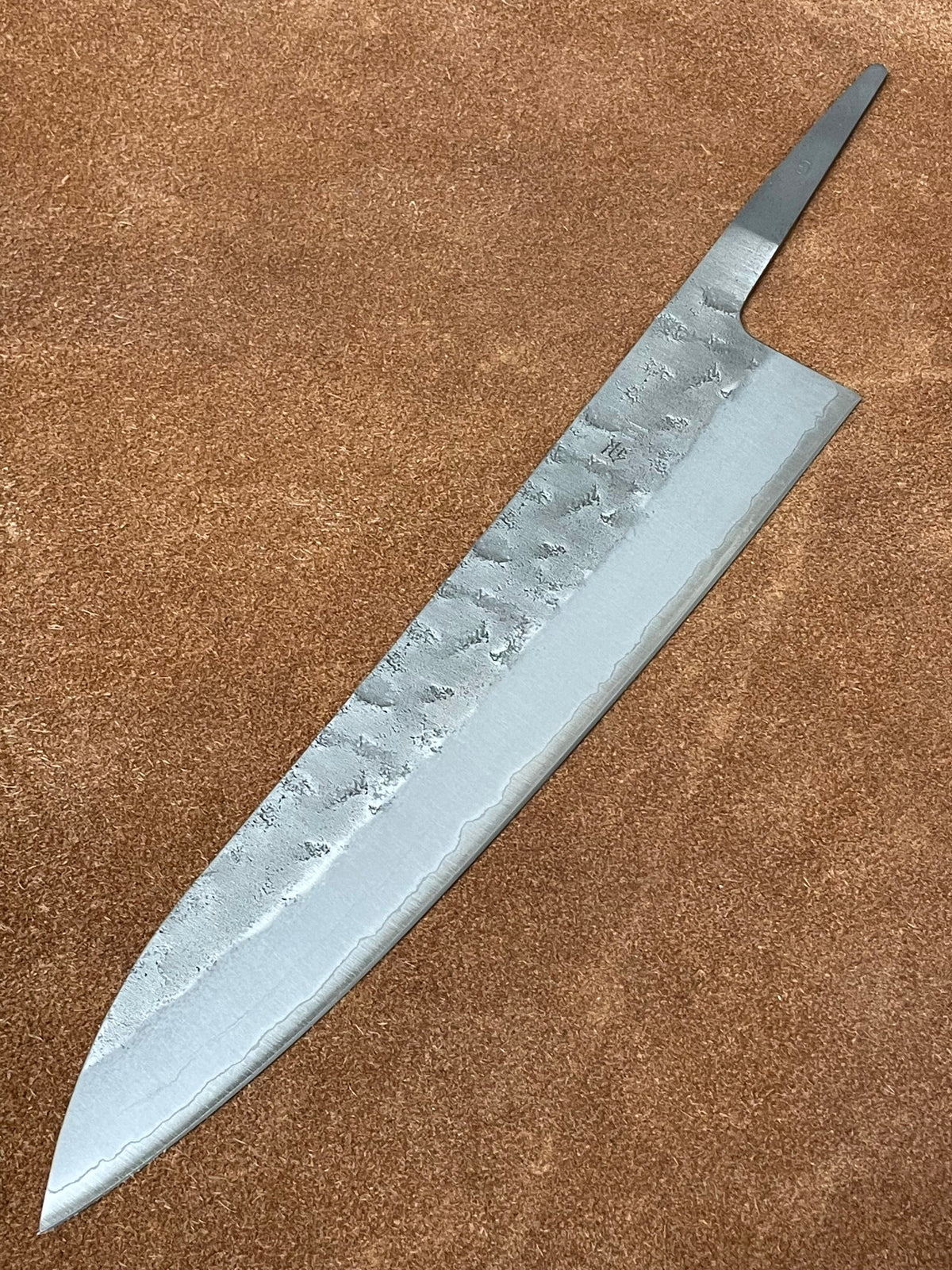 Lame de couteau japonaise forgée à la main Gyuto 240 Silver3